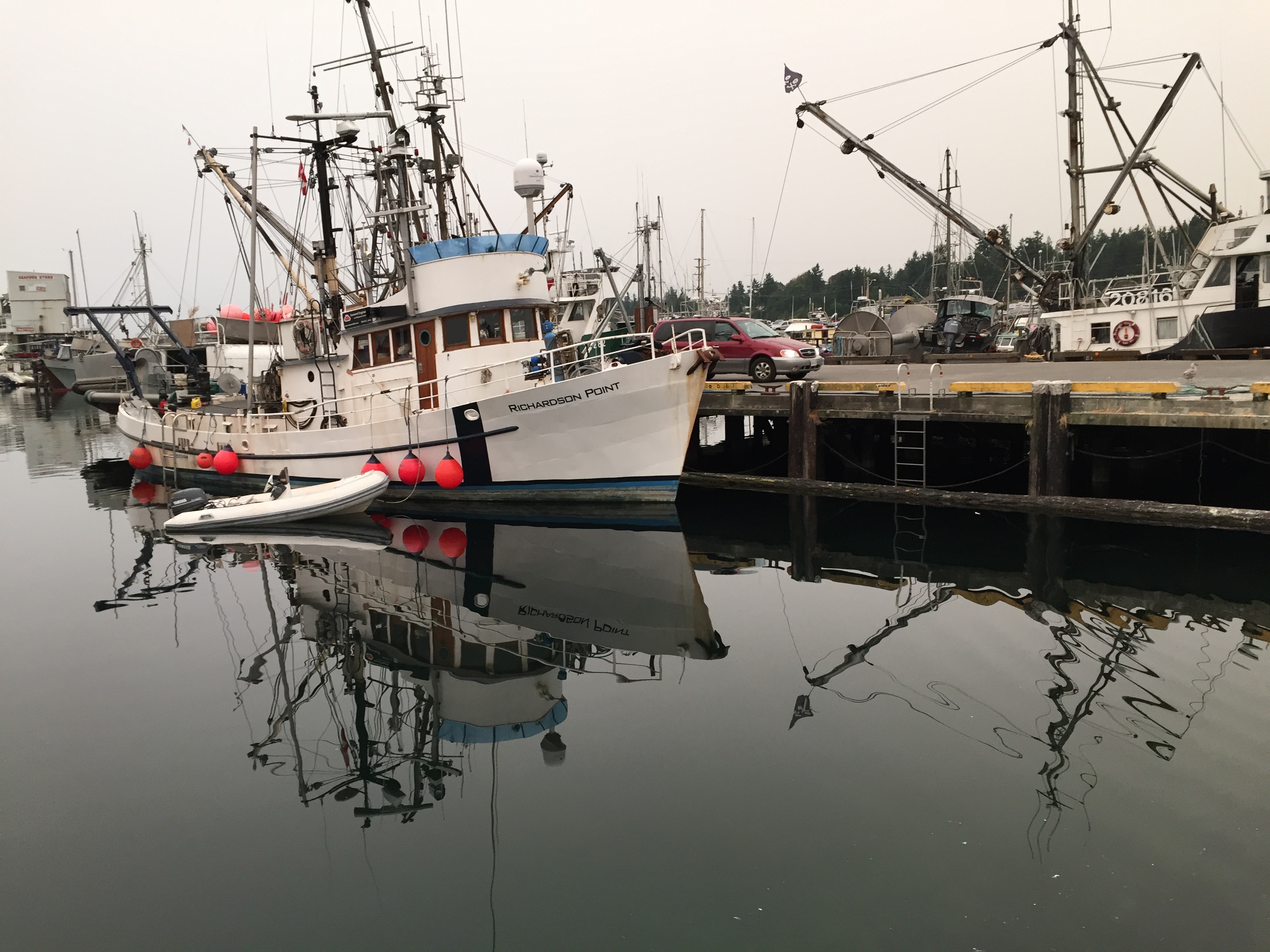 wharf, marina, habor, port, mode of transportation, fishing boat, sailboat, 2K, moored, transportation, water, no people, nautical vessel, lake, day, outdoors, HD Wallpaper