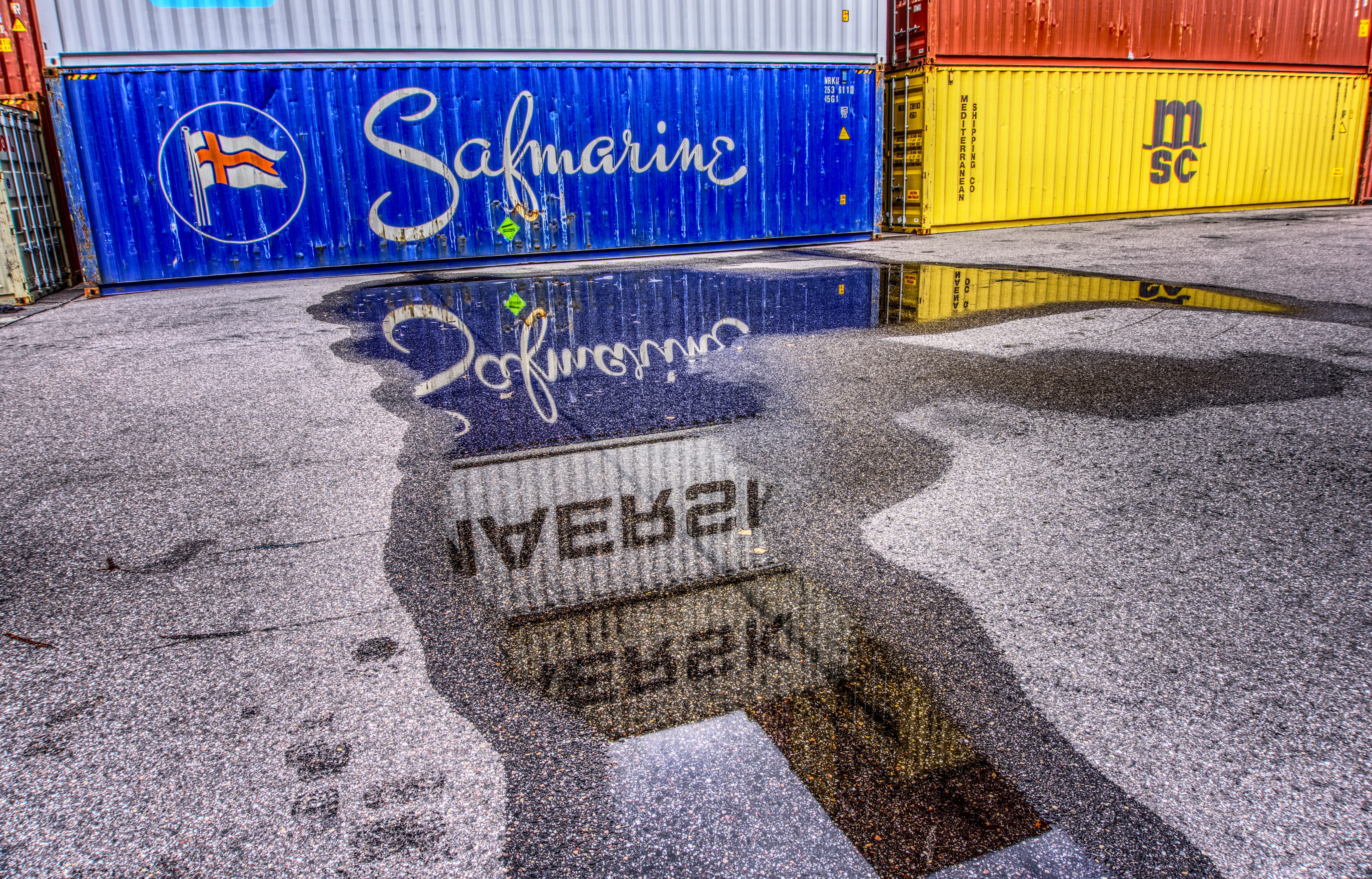 port, wet, puddle, architecture, blue, road, capital letter, text, human representation, information sign, sign, container terminal, marketing hub, loading, HD Wallpaper