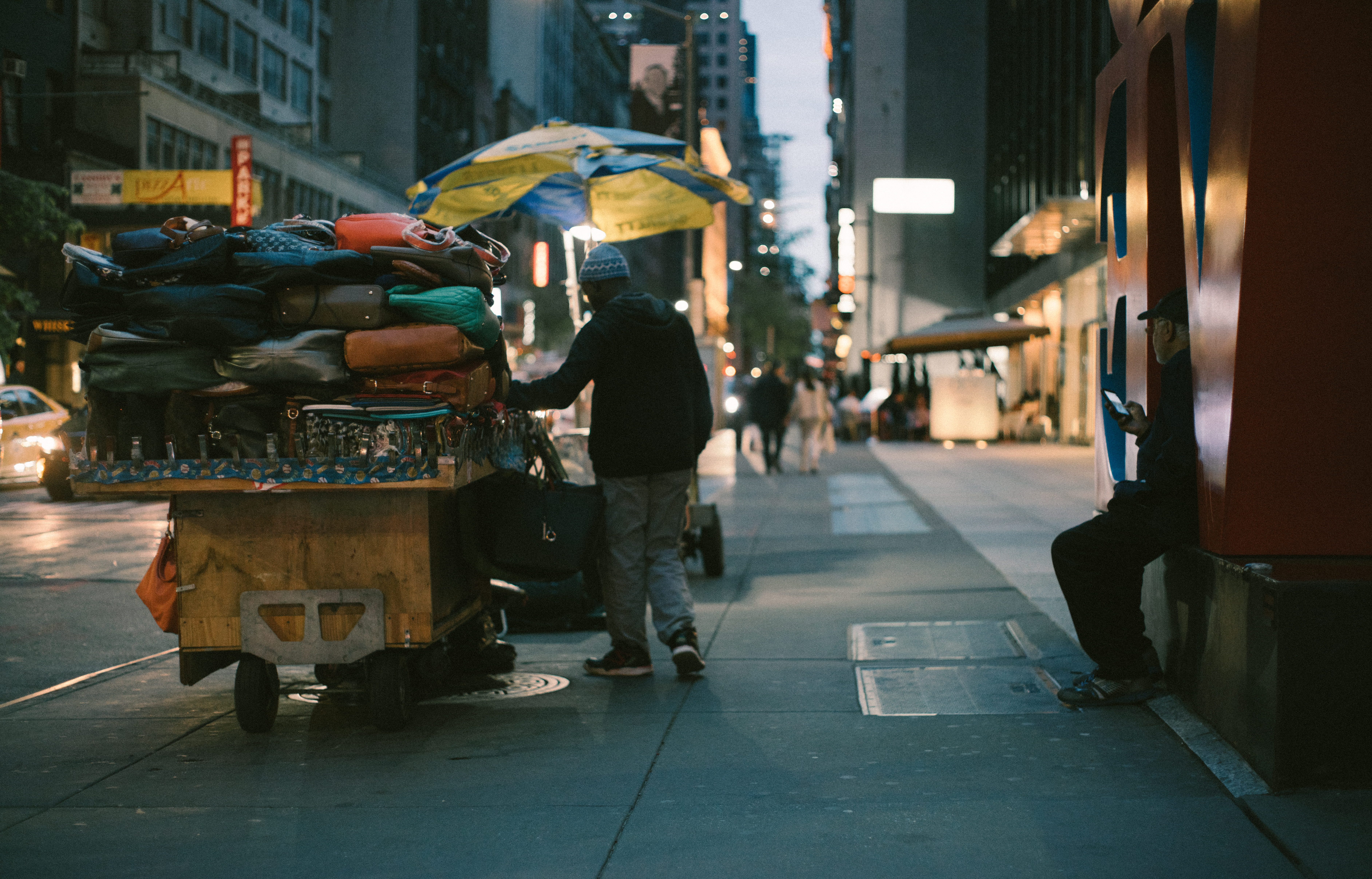light, wet, walking, architecture, umbrella, retail, sidewalk, urban, love, street, nyc, building exterior, seller, man, adult, market, people, commerce, HD Wallpaper