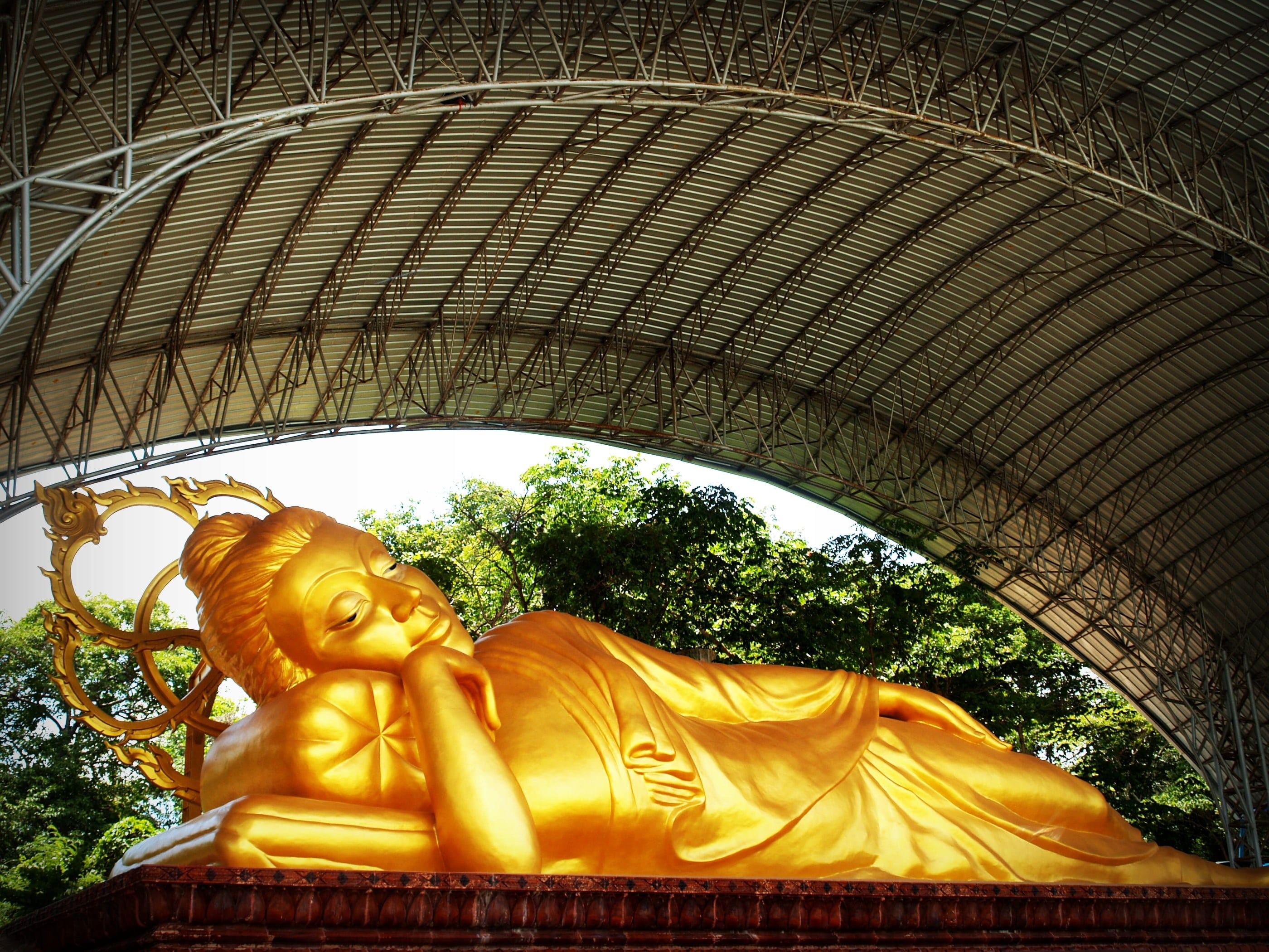 thailand, orange, buddhism, sunlight, religion, scenic, built structure, gold colored, god, profile, hand, clouds, landmark, amnat charoen, low angle view, HD Wallpaper