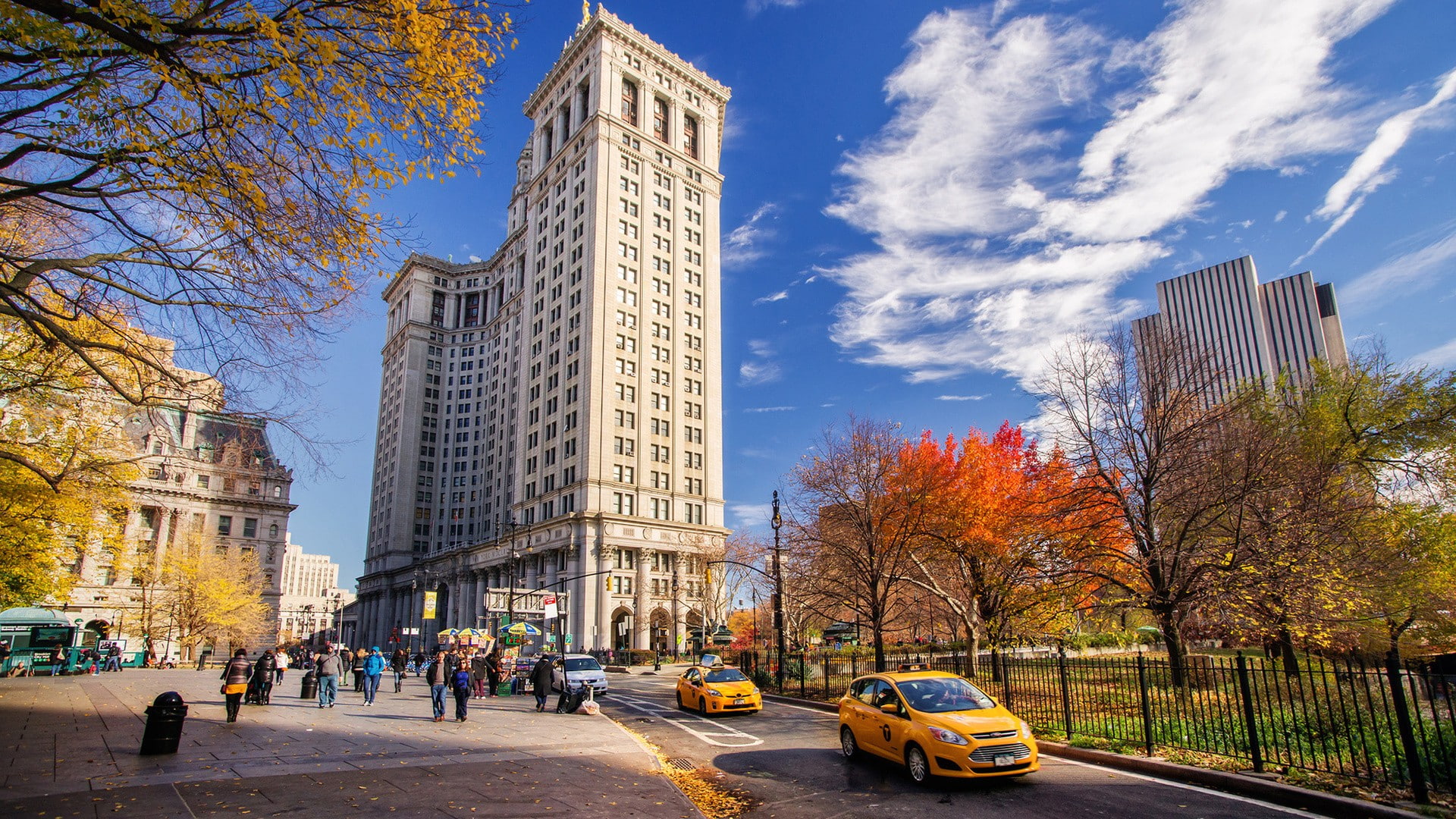 incidental people, outdoors, fall, New York City, change, transportation, cityscape, mode of transportation, built structure, autumn, building exterior, HD Wallpaper