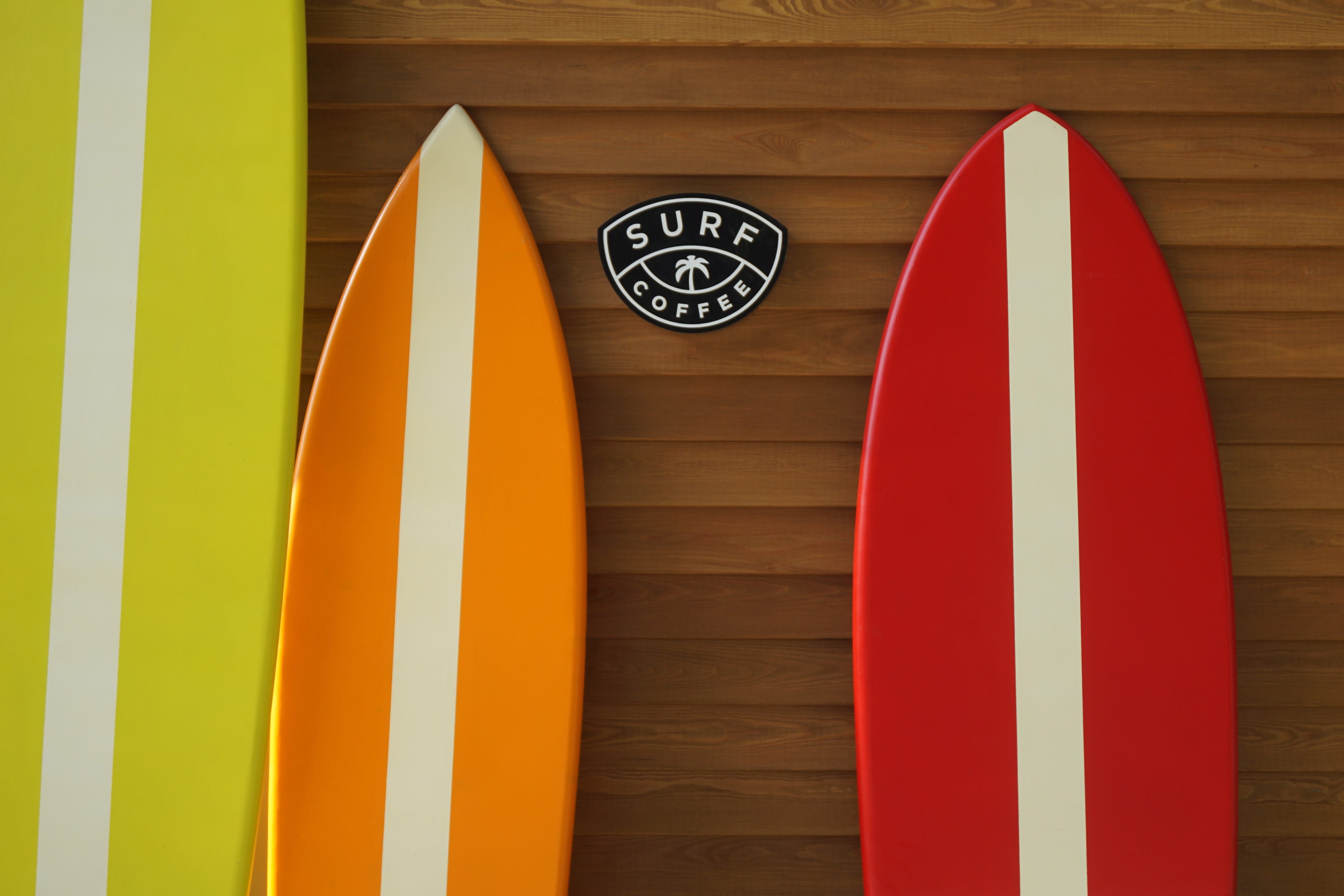 shop, surfboard, summer, red, time, close-up, no people, various, communication, 4K, belief, building, orange color, text, building exterior, shape, yellow, HD Wallpaper