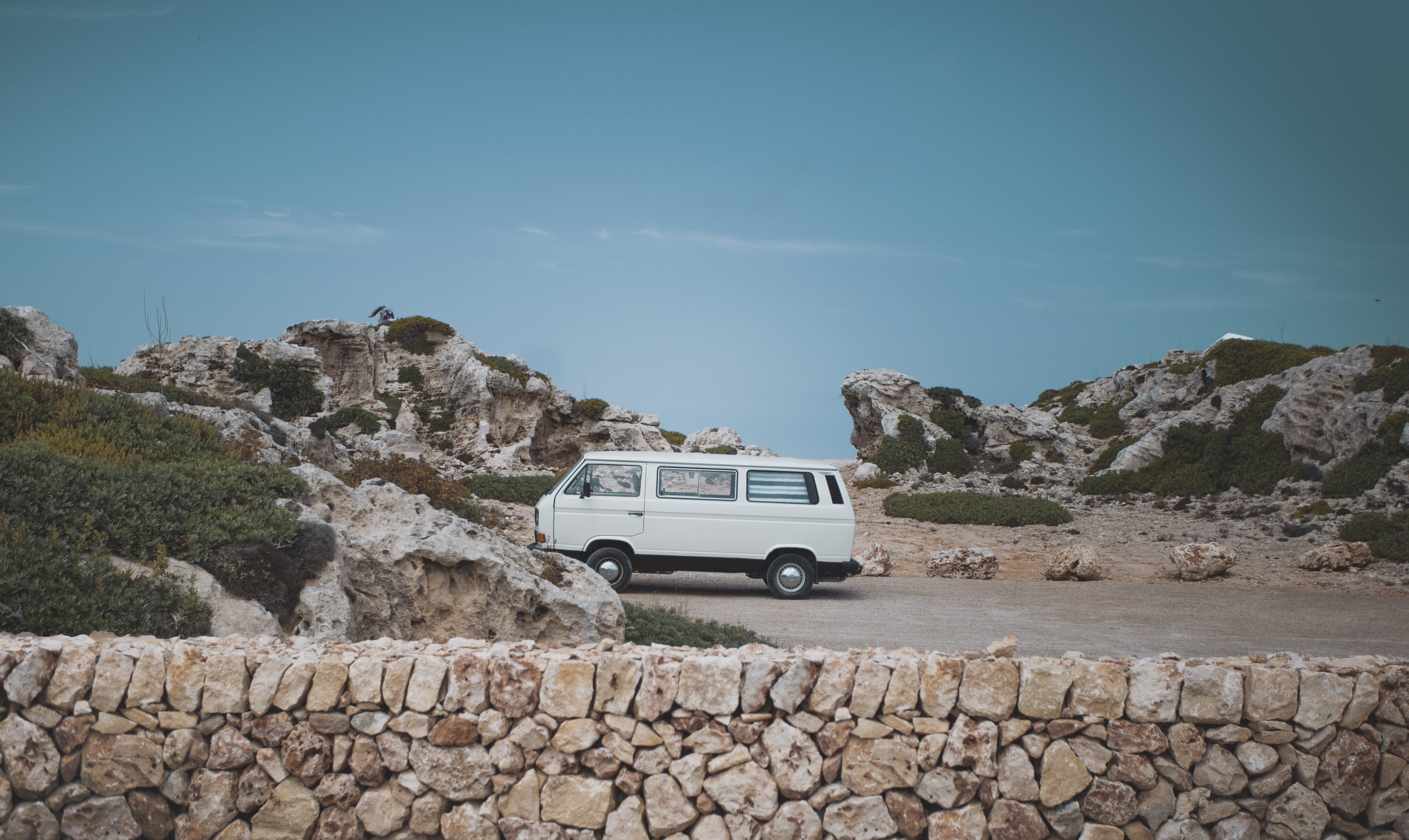wanderlust, adventure, stonework, tourism, rock - Object, mountain, warm, vacations, travel, europe, rock, sea, car, hill, 4K, vintage, white, summer, HD Wallpaper