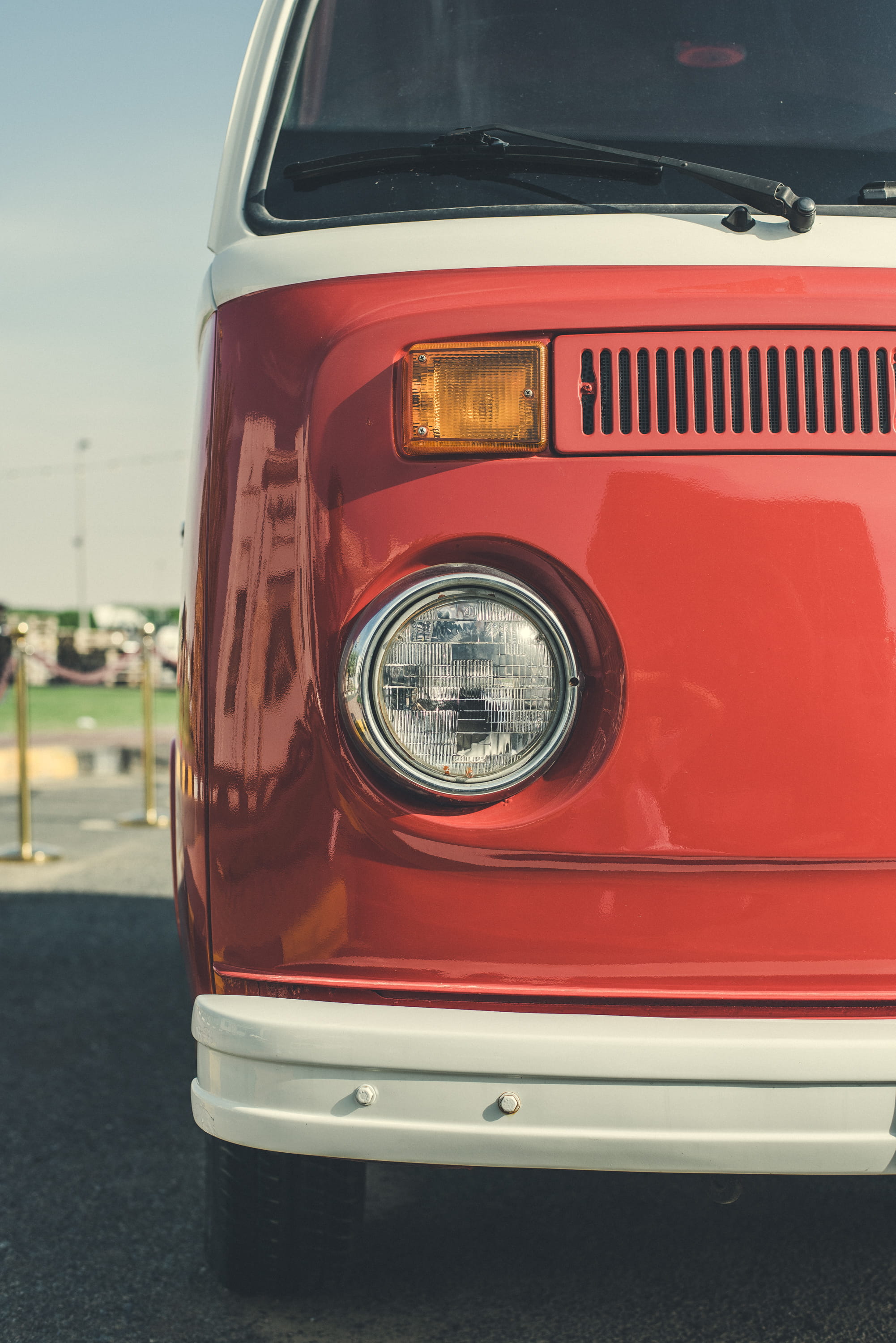 land vehicle, outdoors, architecture, van, red, metal, oldtimer, city, transportation system, vintage car, mode of transportation, chrome, wealth, classic car, Phone HD Wallpaper