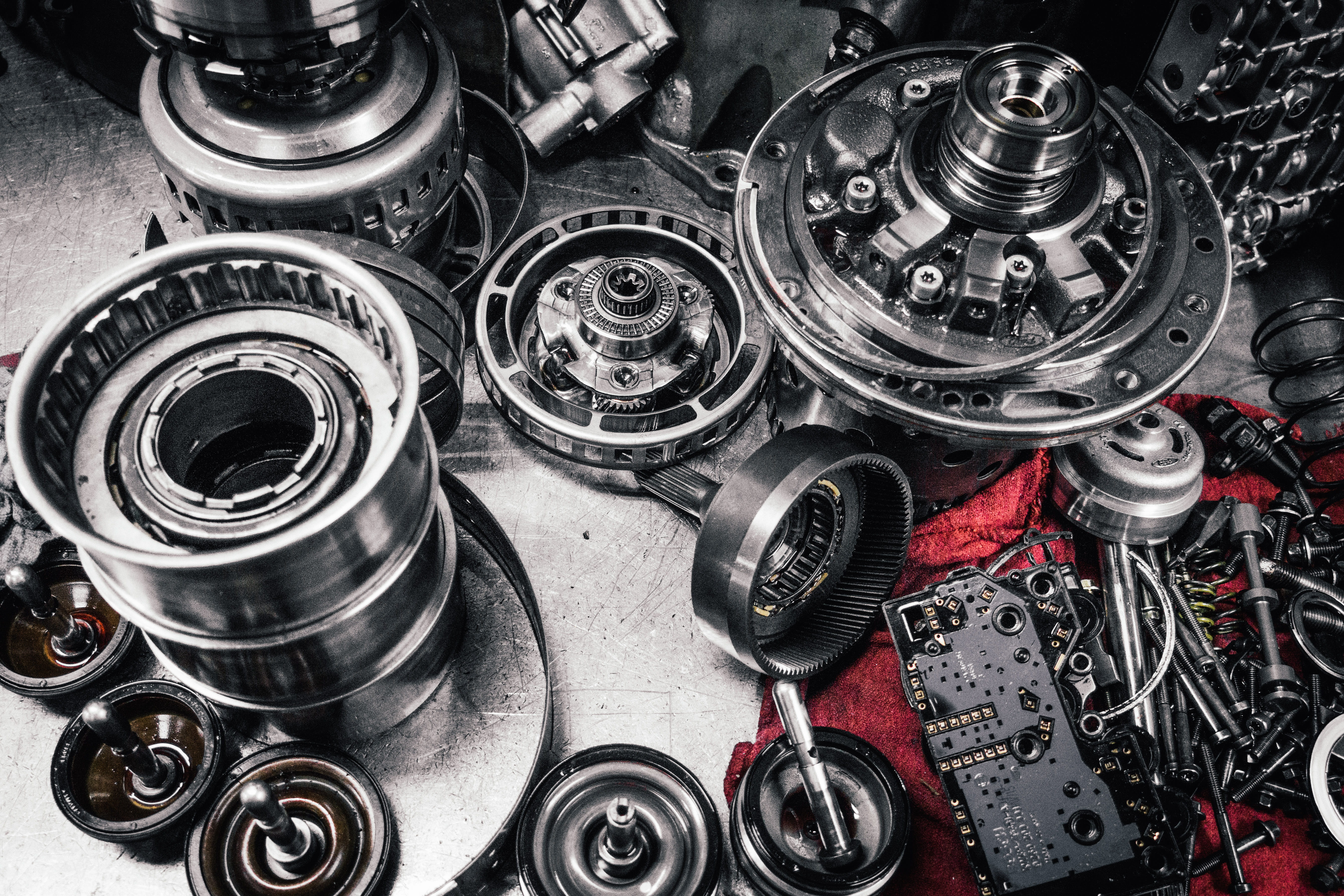 vehicle part, large group of objects, steel, equipment, still life, high angle view, full frame, motor vehicle, alloy, auto mechanics, transportation, no people, HD Wallpaper