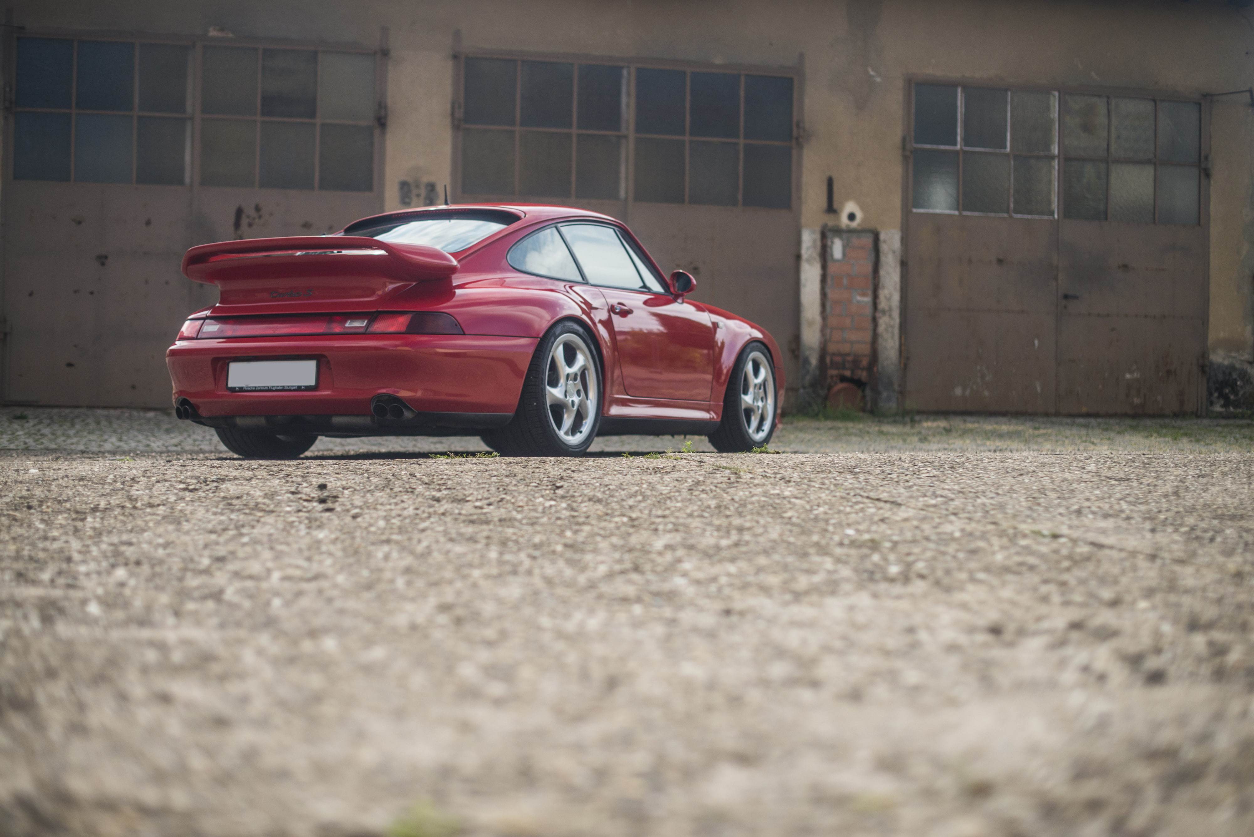 building, 4K, retro styled, surface level, motor vehicle, toy, vintage car, 911, selective focus, car, mode of transportation, 993, 1997, built structure, HD Wallpaper