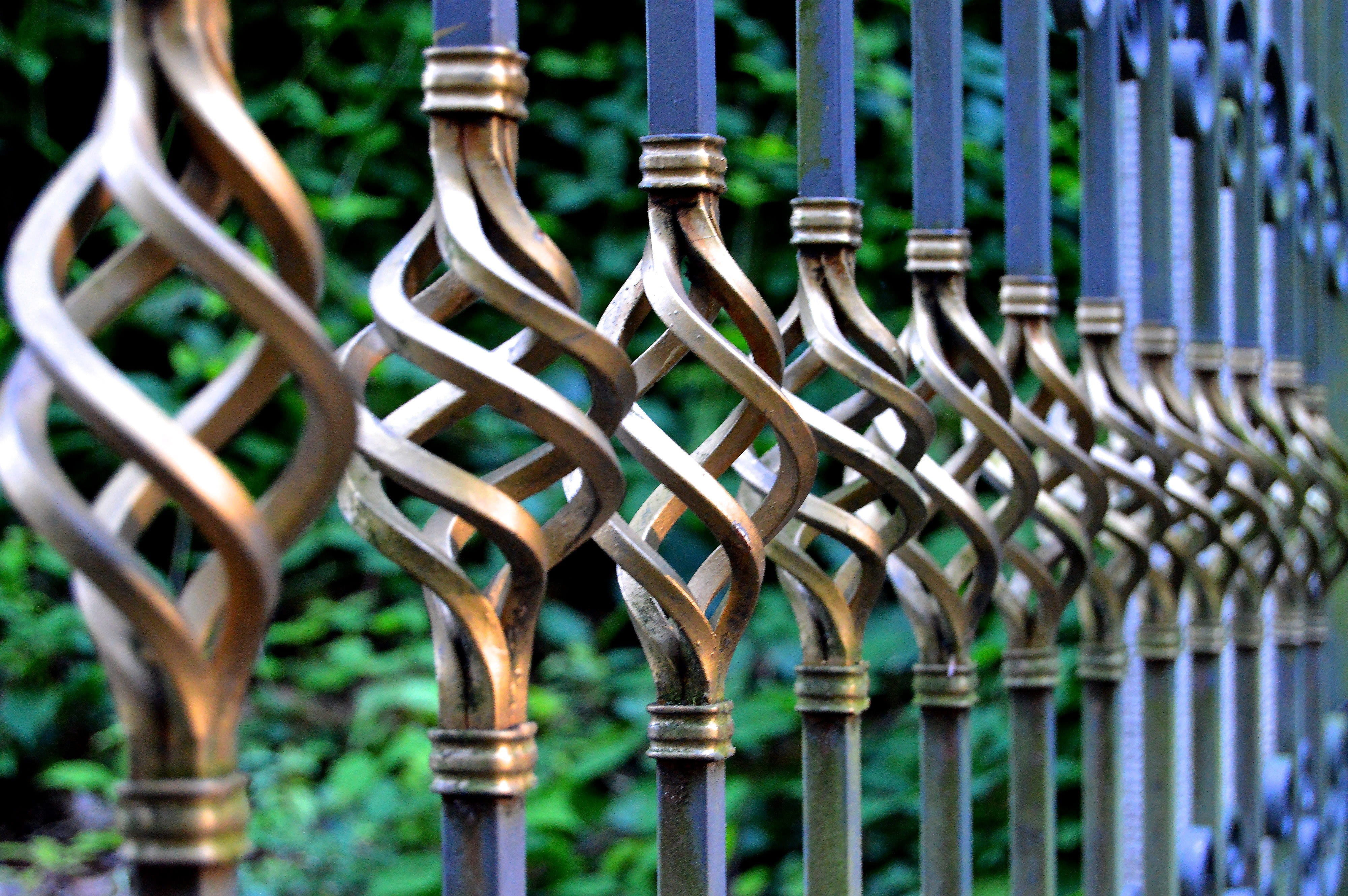 selective focus, glass, metal gate, iron gate, in a row, railing, metal art, container, bottle, art forging, refreshment, artfully, spatial, barrier, food and drink, HD Wallpaper