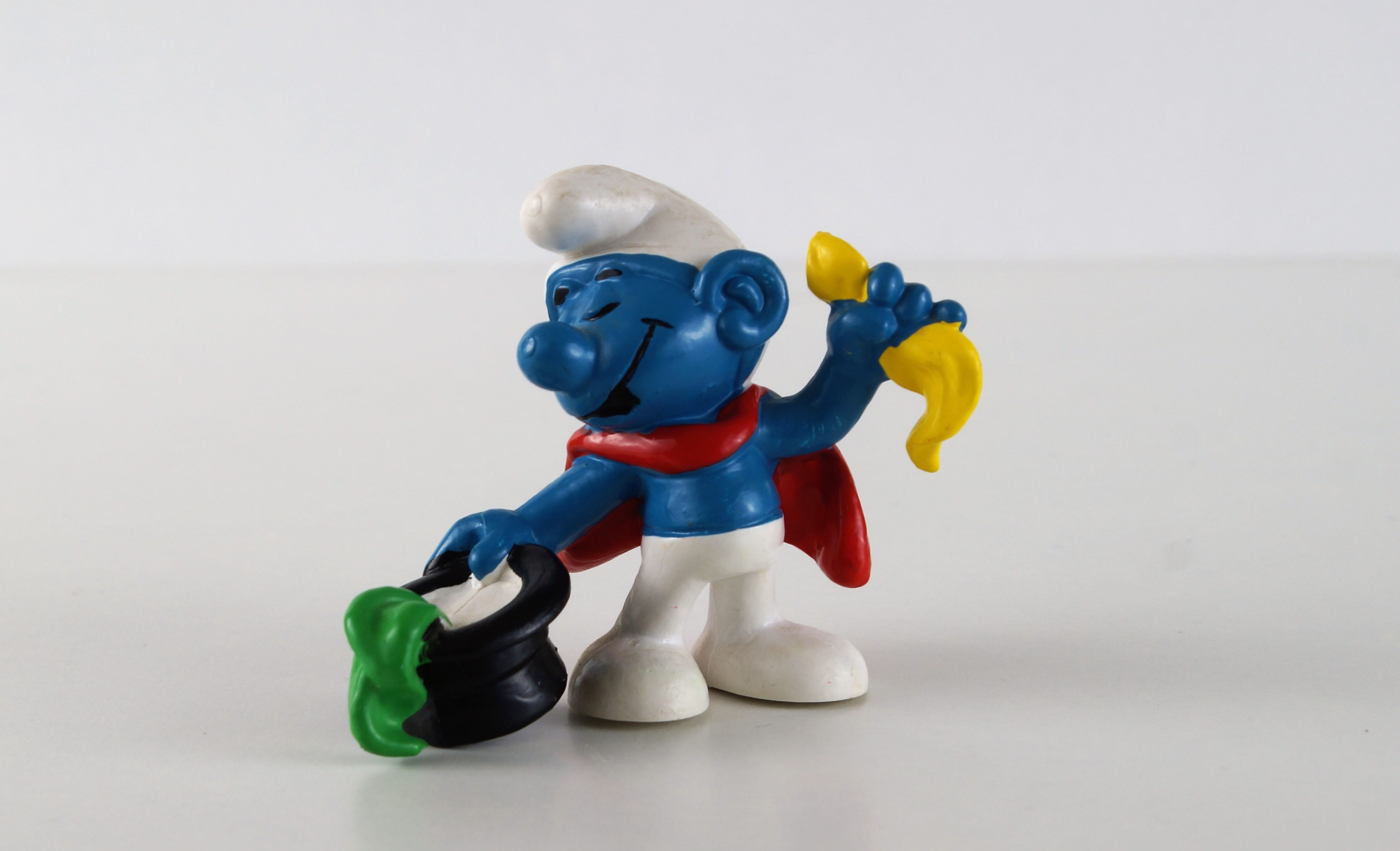 human representation, Smurf, wizard schlumpf, toys, Figure, decoration, cylinder, no people, toy, still life, representation, multi colored, blue, indoors, HD Wallpaper