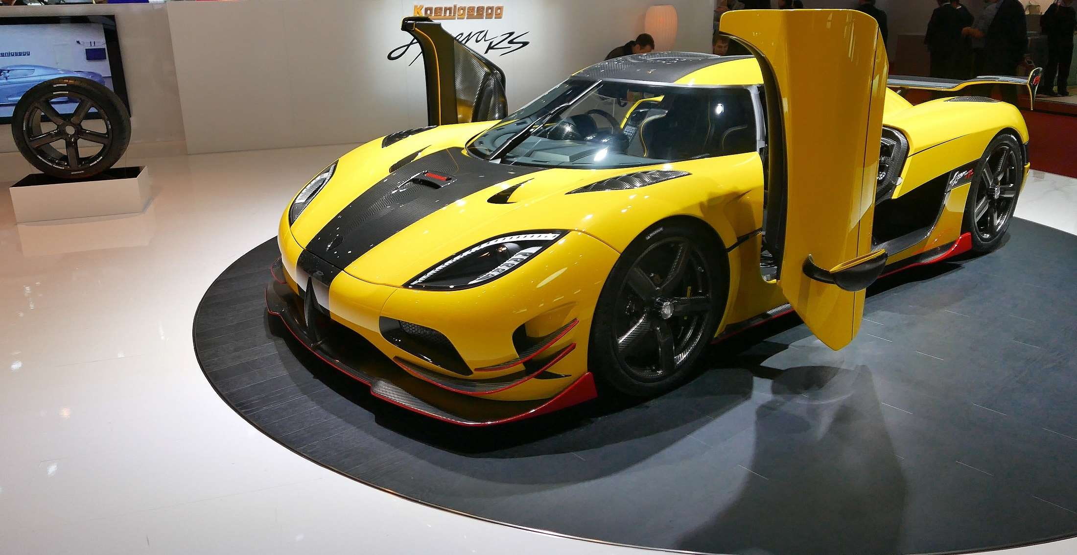 wheel, supercar, transportation, taxi, agera, performance, 1080P, luxury sports car, indoors, car, technology, auto, world class, automobile, luxurious, HD Wallpaper