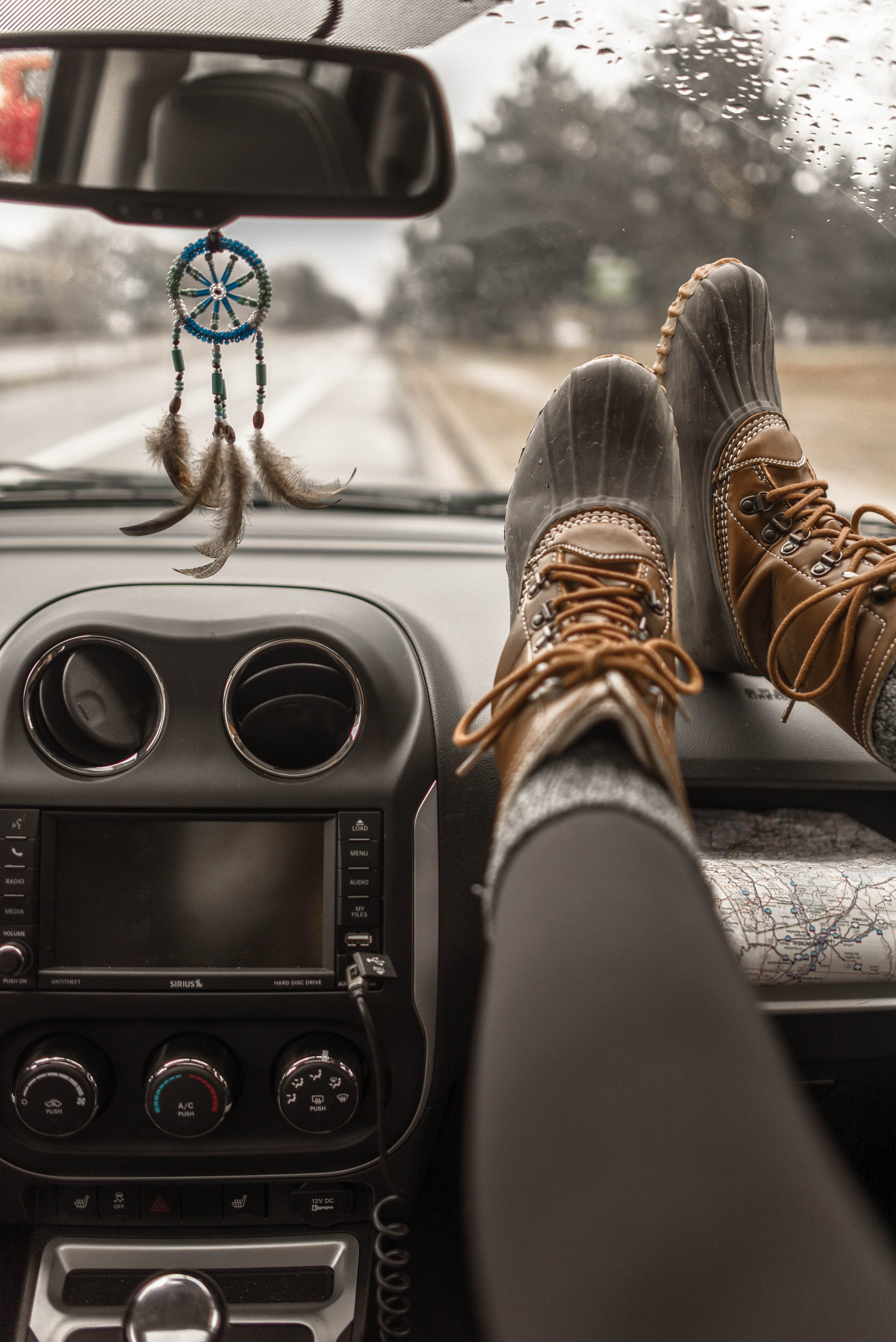 rain, glass - material, duck, relax, mode of transportation, wearing, vintage, dashboard, jeep, vintage car, human foot, outdoors, real people, boots, car interior, Phone HD Wallpaper
