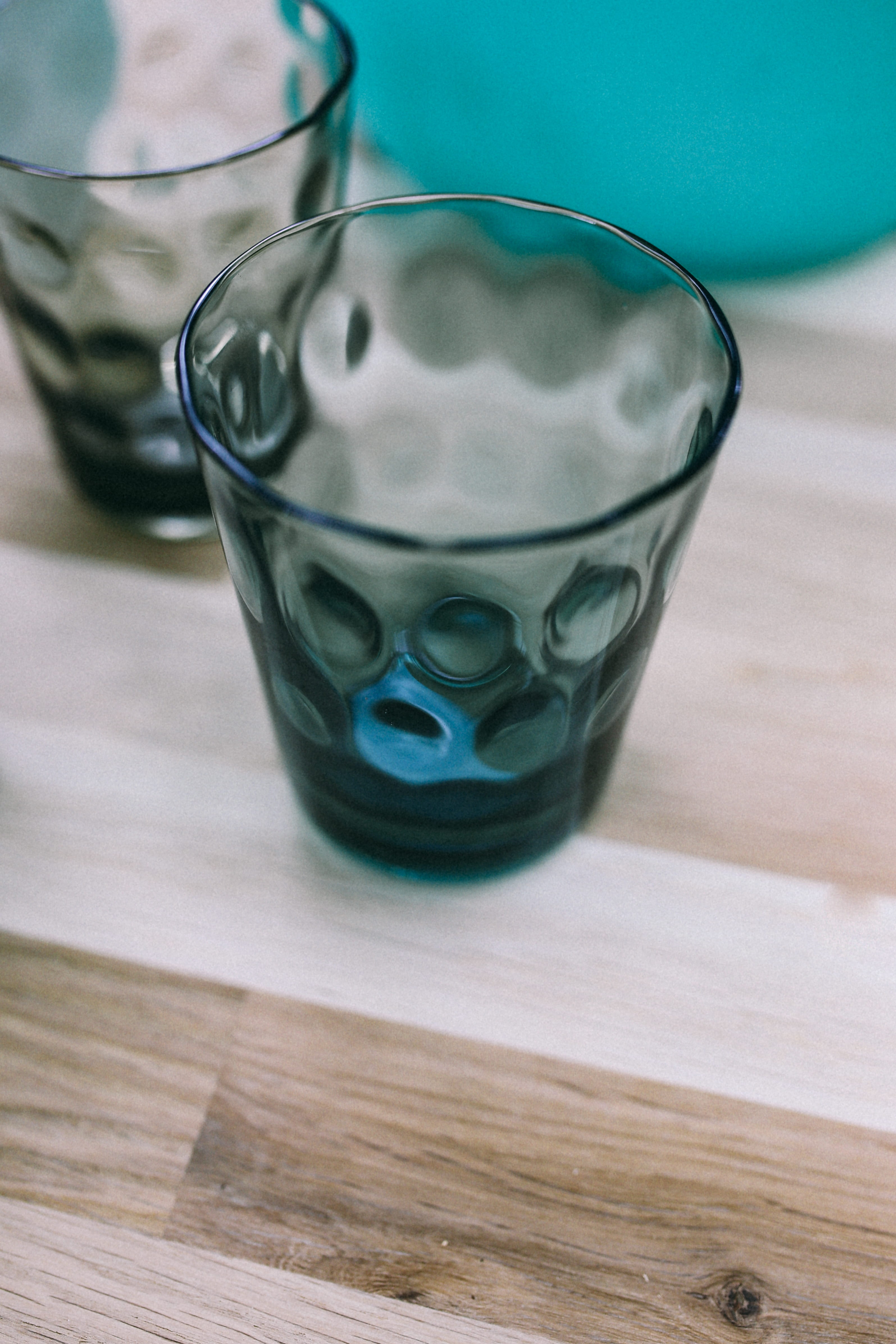 food, close-up, indoors, glass, Scandinavian, wood - Material, accessories, still life, transparent, accesories, refreshment, home, decor, glass - material, Phone HD Wallpaper
