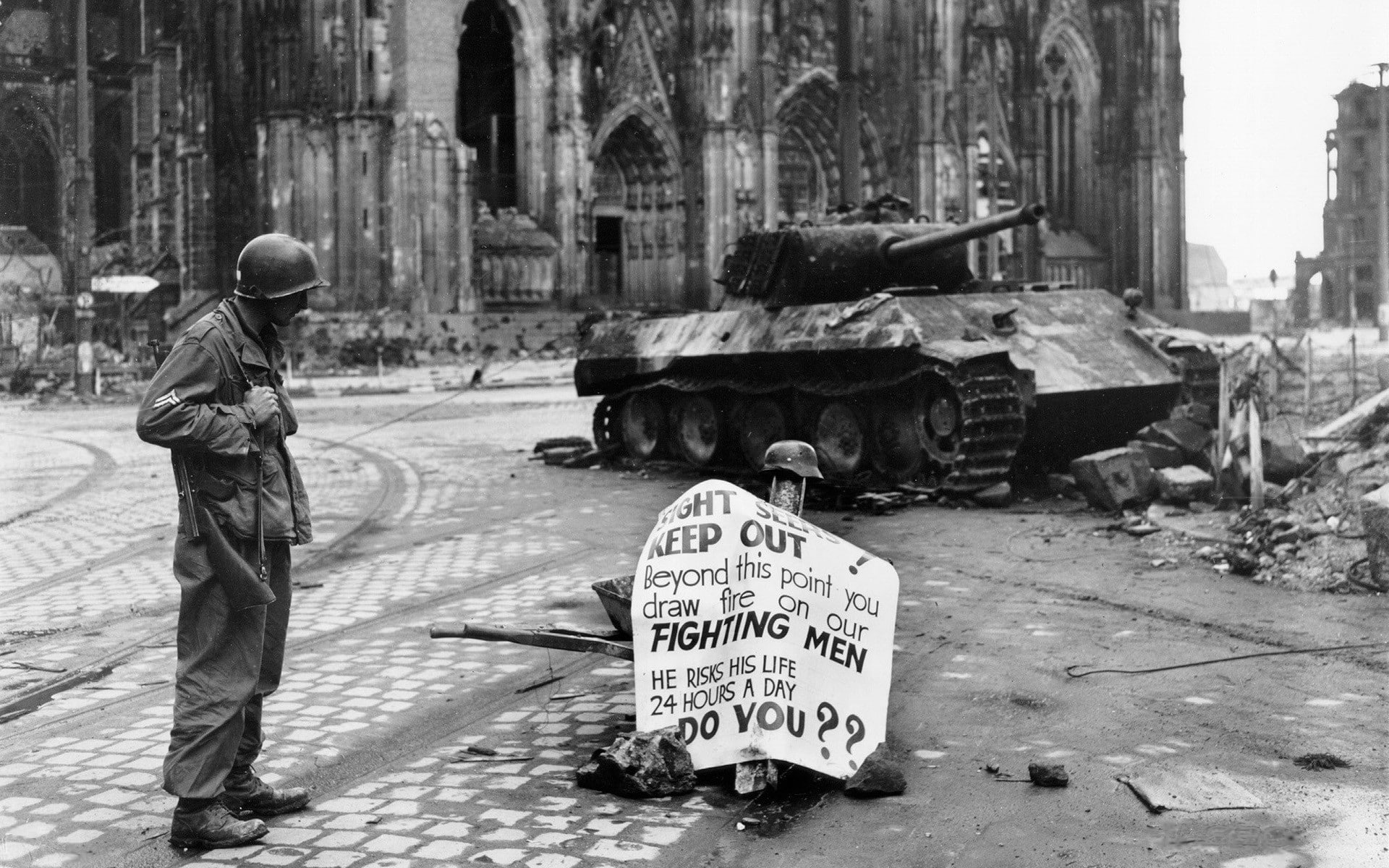 non-western script, 1080P, lifestyles, world war ii cologne cathedral pzkpfw v panther, city, street, script, communication, real people, occupation, built structure, HD Wallpaper