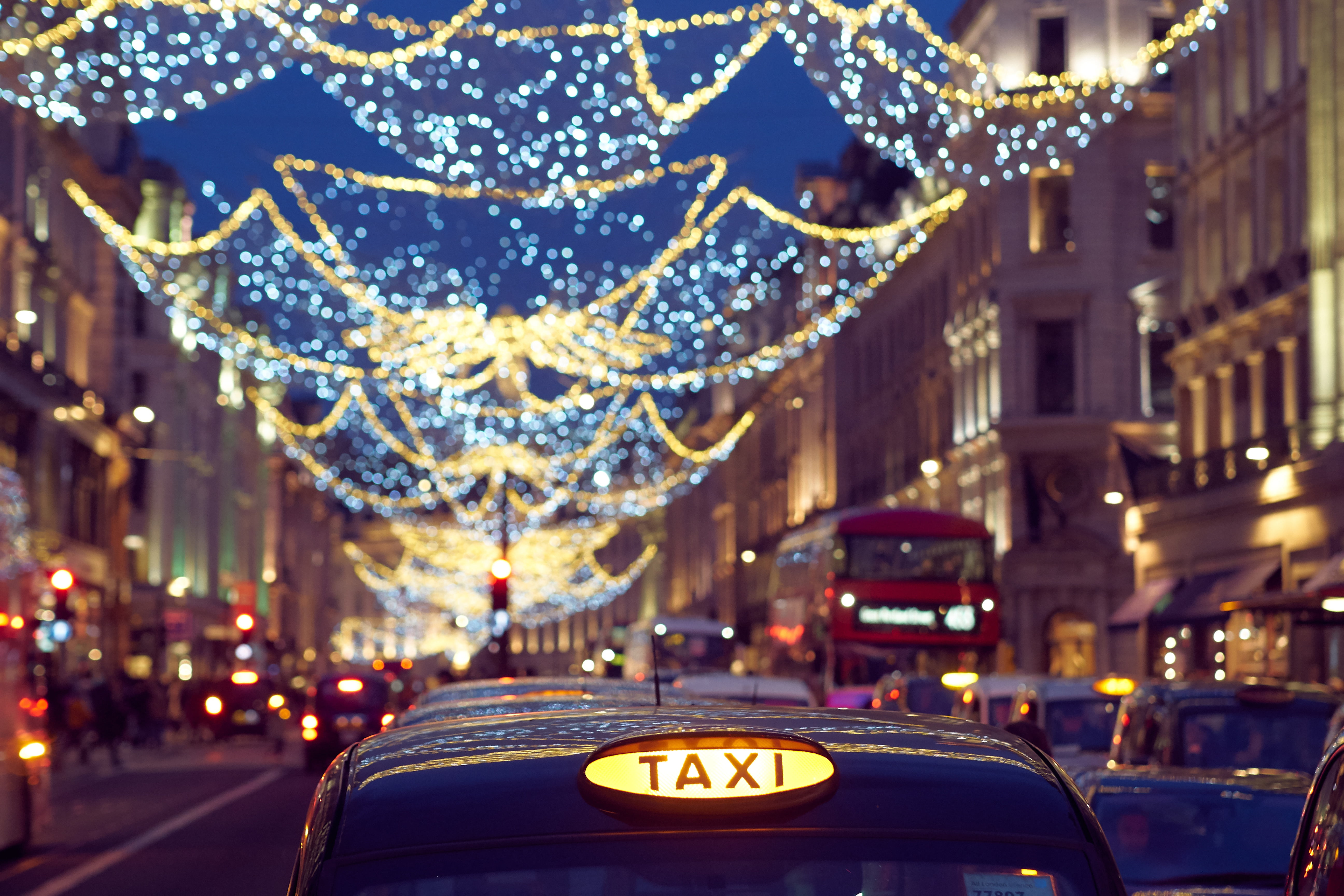 garland, street, machine, 5K, taxi, Regent Street, London, England, HD Wallpaper
