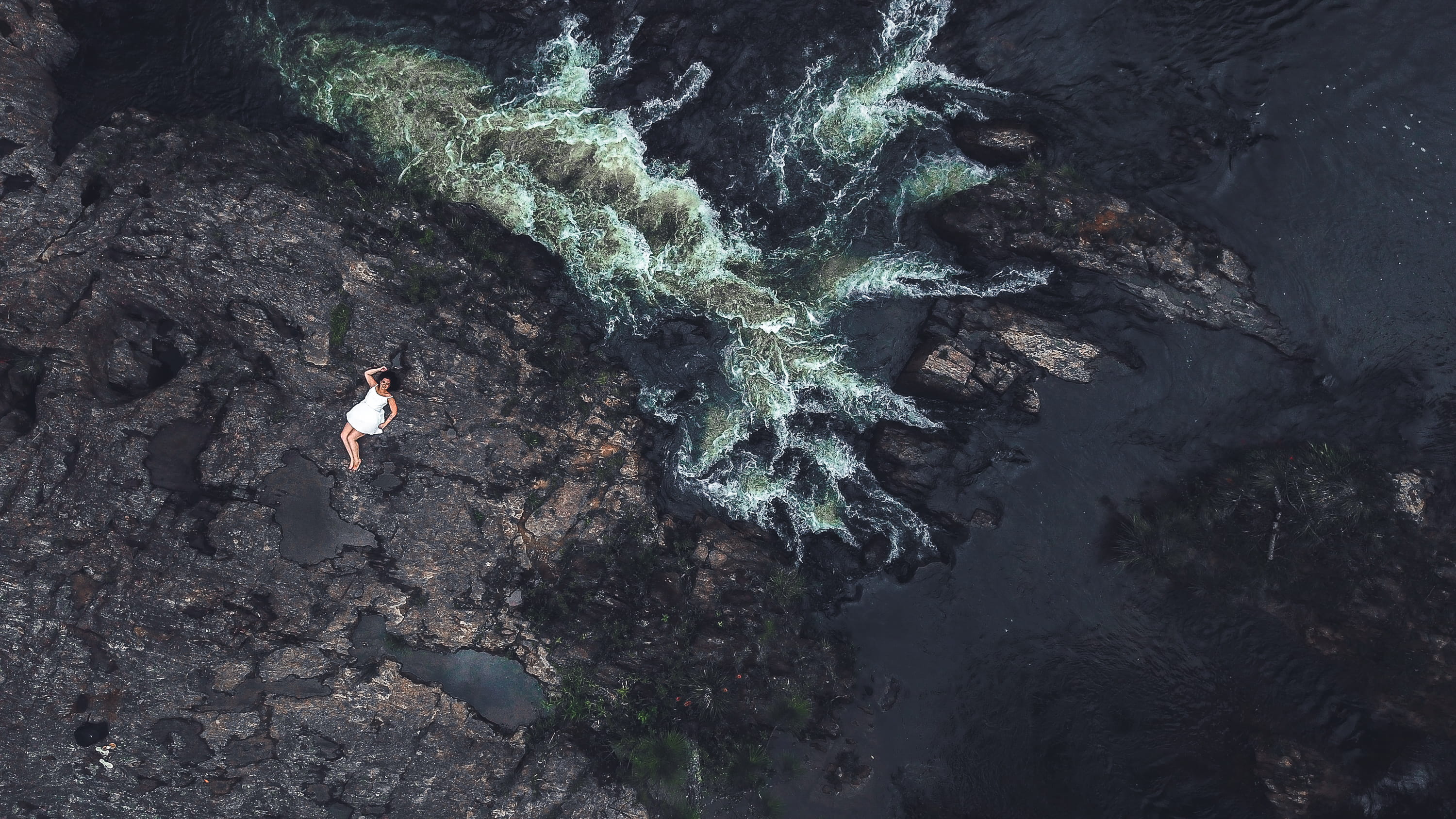 vacations, leisure activity, aerial, young adult, view, full length, birds eye view, solid, aerial photography, waves, outdoors, drone shot, rock formation, HD Wallpaper