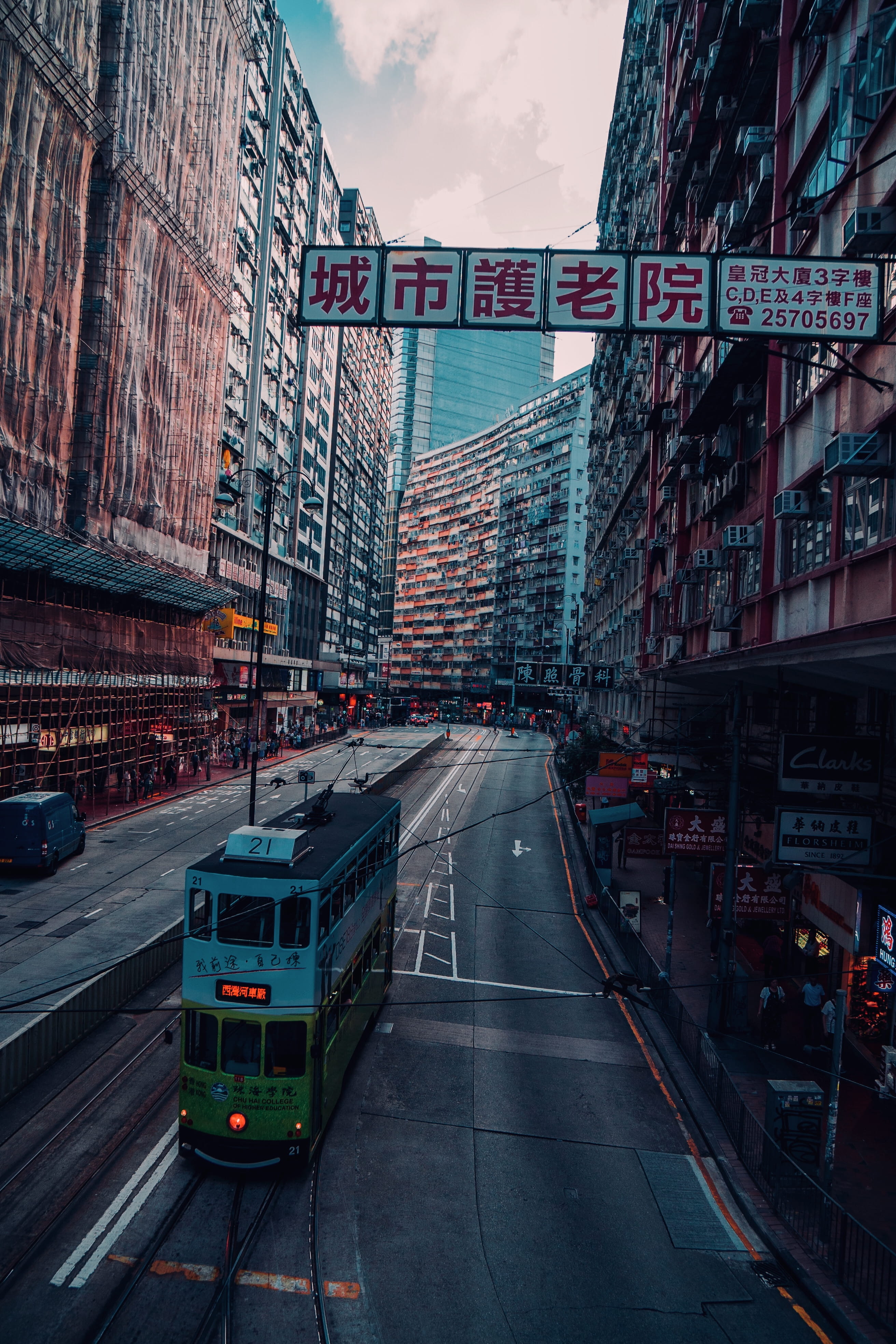 transport, travel, nature, land vehicle, 4K, no people, street, hongkong, sky, building exterior, mode of transportation, rail transportation, road, skyscraper, Phone HD Wallpaper
