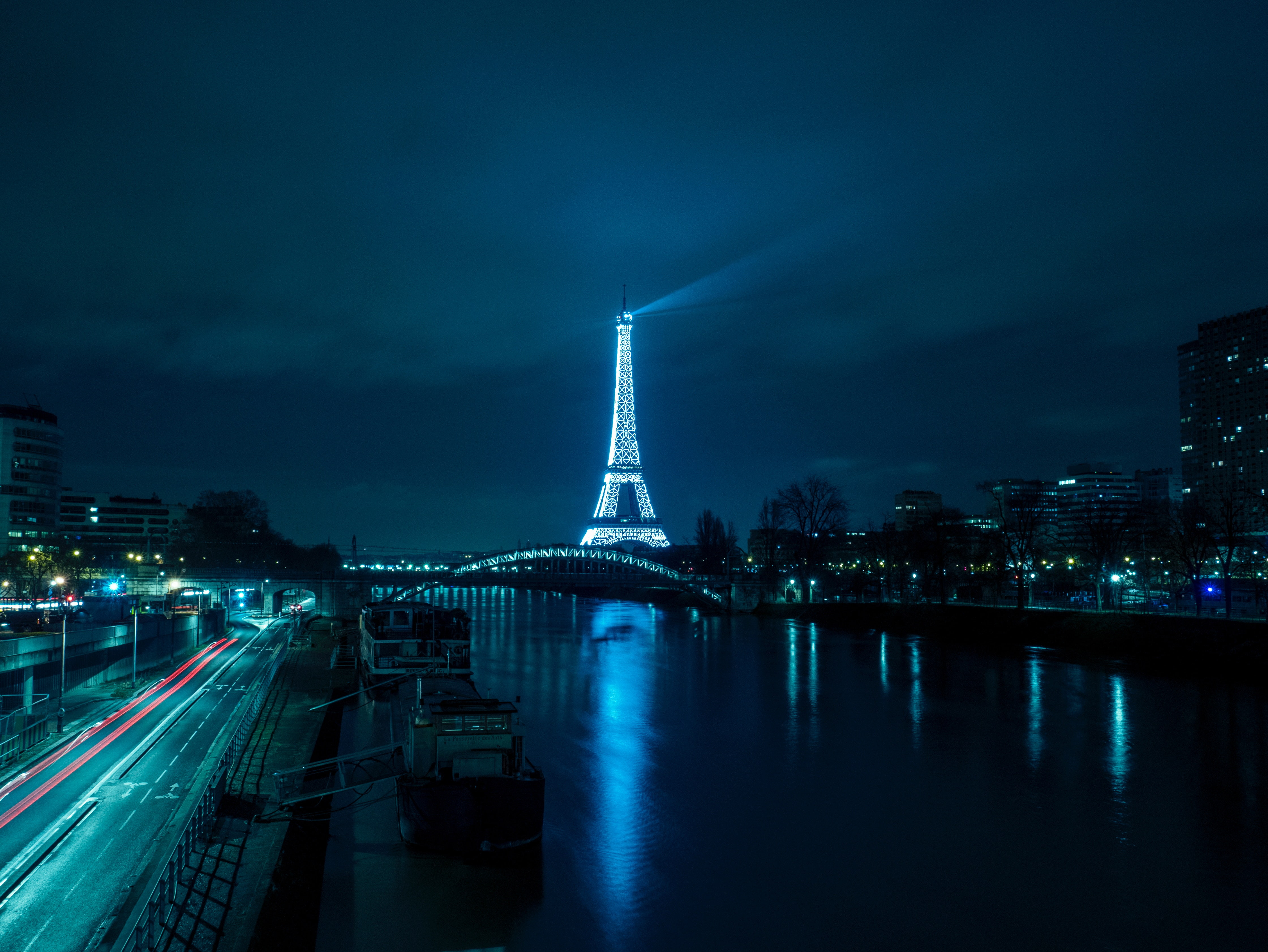 4K, architecture, Night traffic, no people, modern, Paris, reflection, tower, office building exterior, built structure, building exterior, Eiffel Tower, HD Wallpaper
