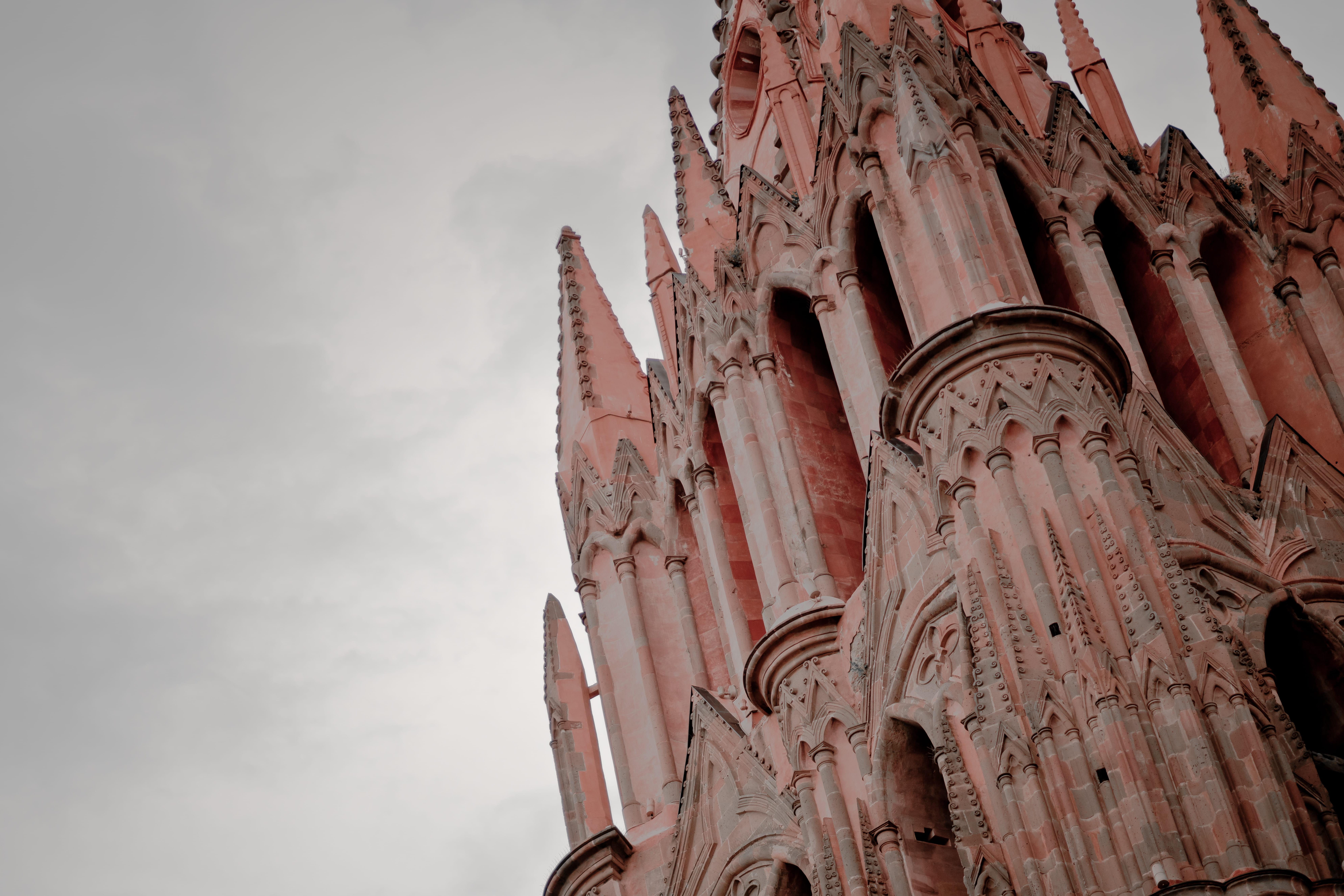 8K, ancient civilization, ornate, san miguel de allende, no people, architectural column, low angle view, pink, travel, guanajuato, spirituality, the past, HD Wallpaper