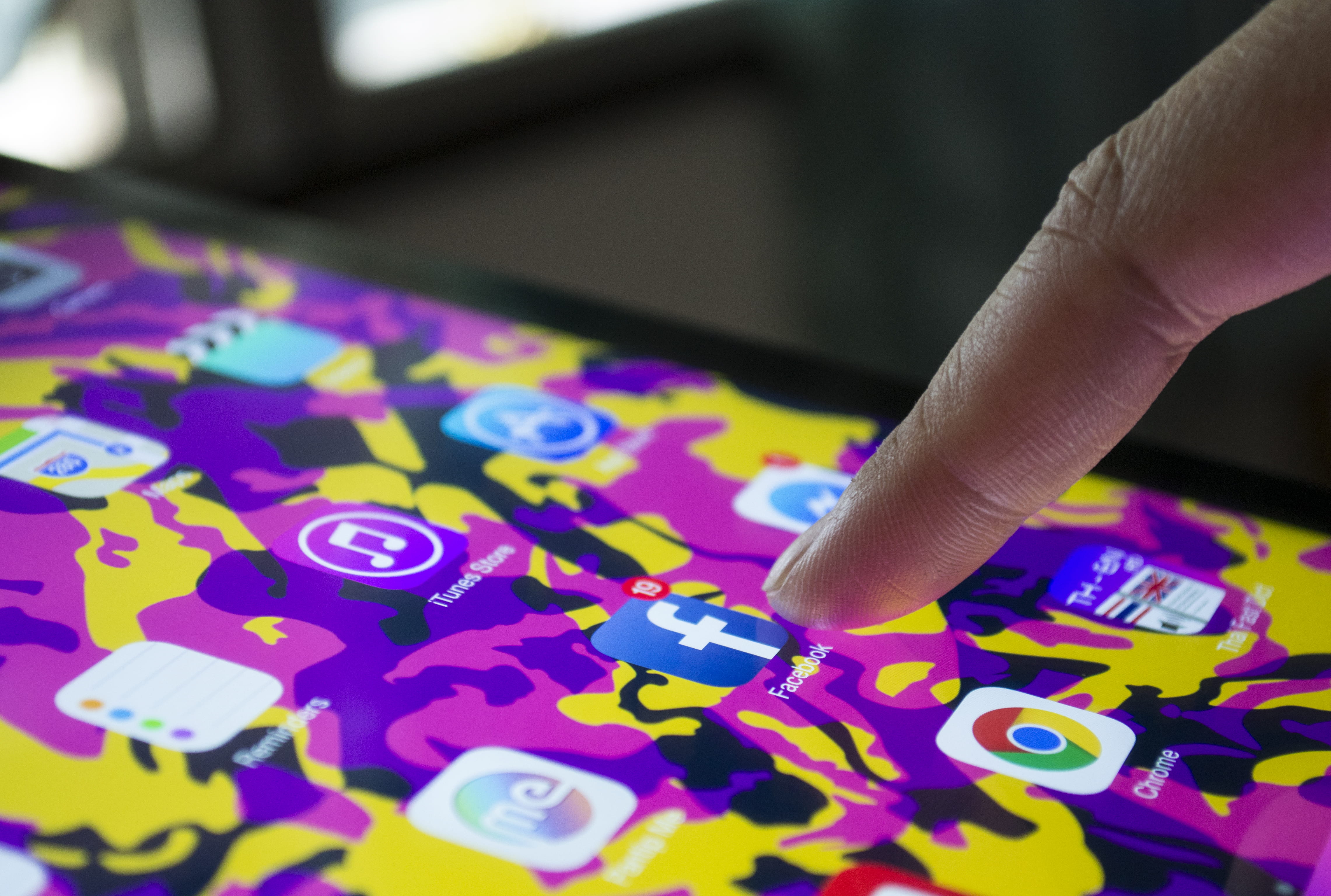 touching, selective focus, computer equipment, electronics, touch screen, smartphone, device, background, social, connection, modern, iphone, close-up, HD Wallpaper