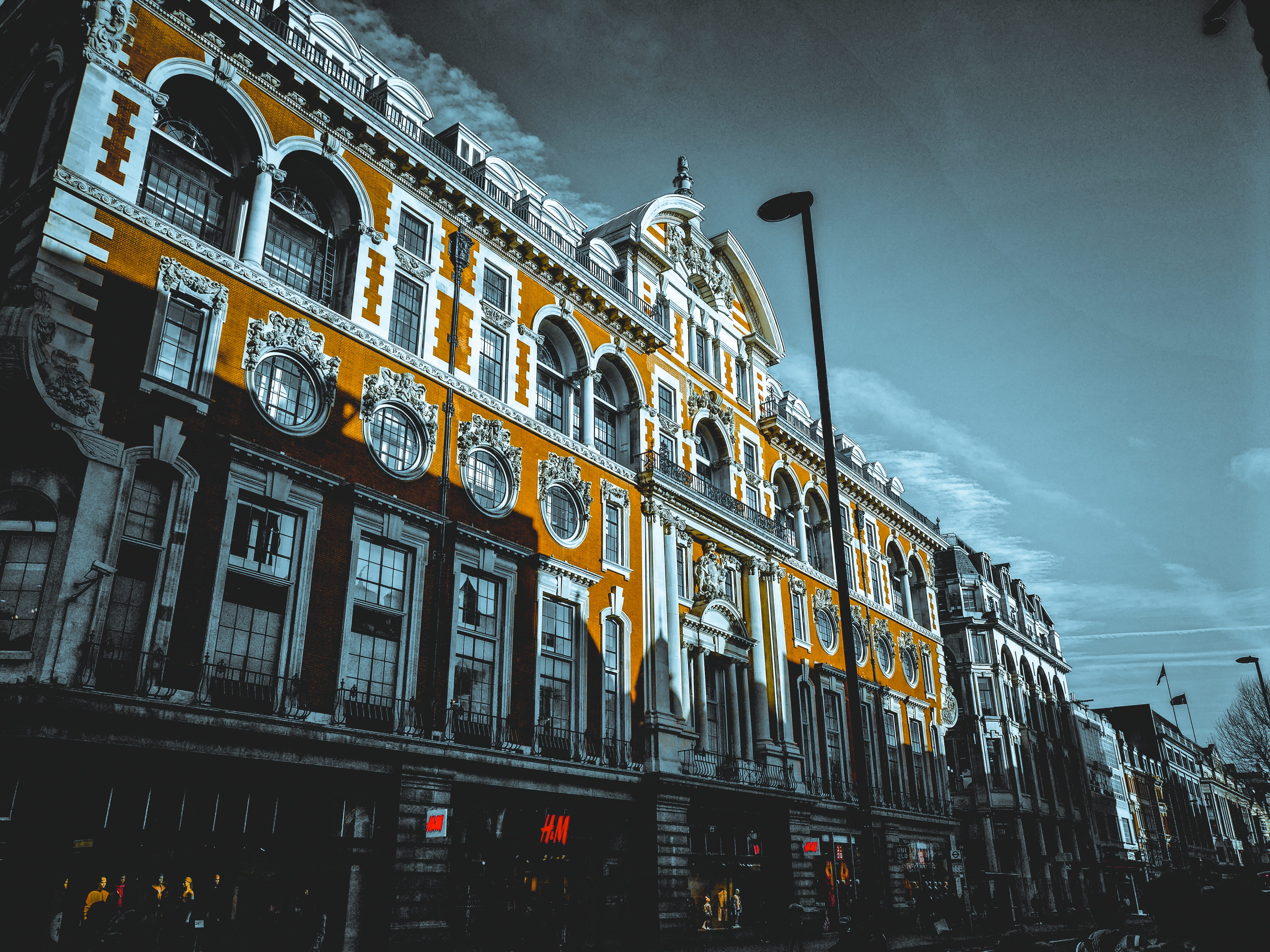 city, building, 4K, the past, uniqlo, transportation, architecture, travel, low angle view, cloud - sky, built structure, travel destinations, no people, HD Wallpaper