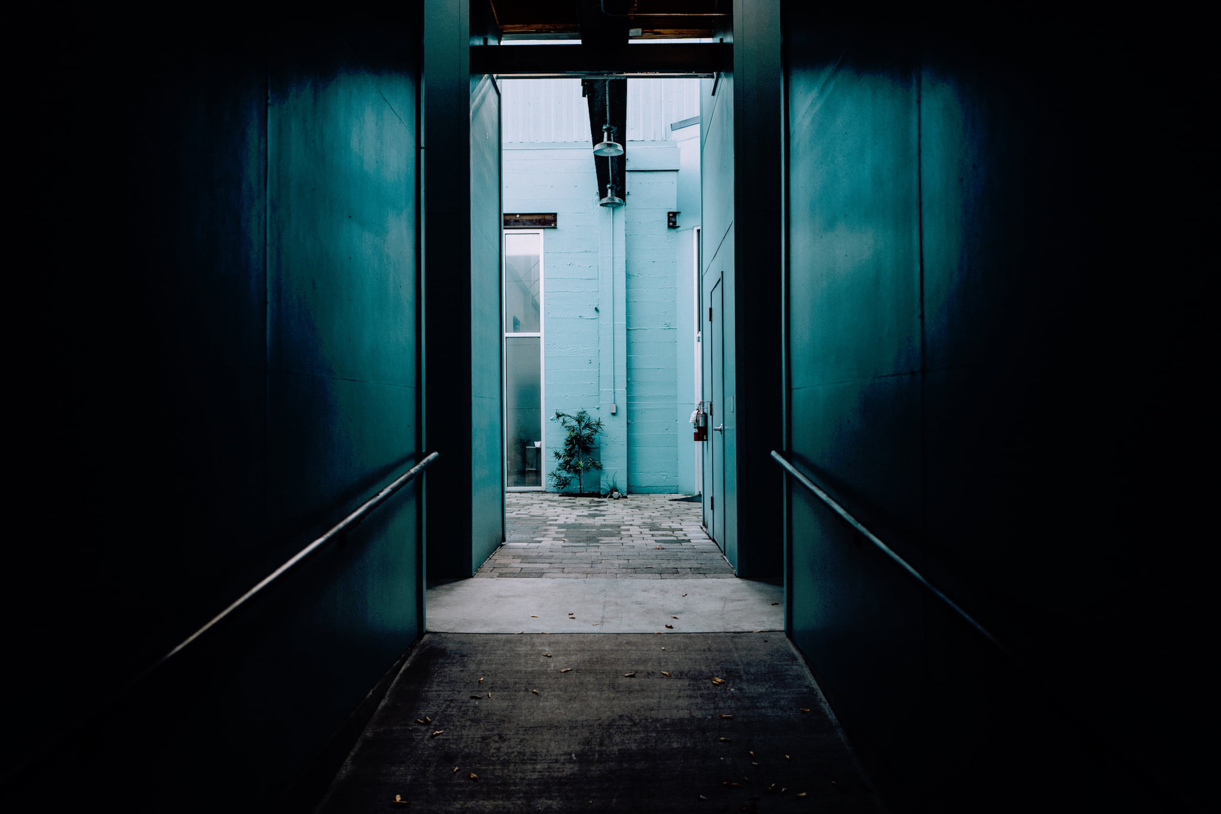 corridor, spooky, dark, 1080P, illuminated, lighting equipment, direction, flooring, wall - building feature, staircase, building, indoors, corner, apartment, HD Wallpaper