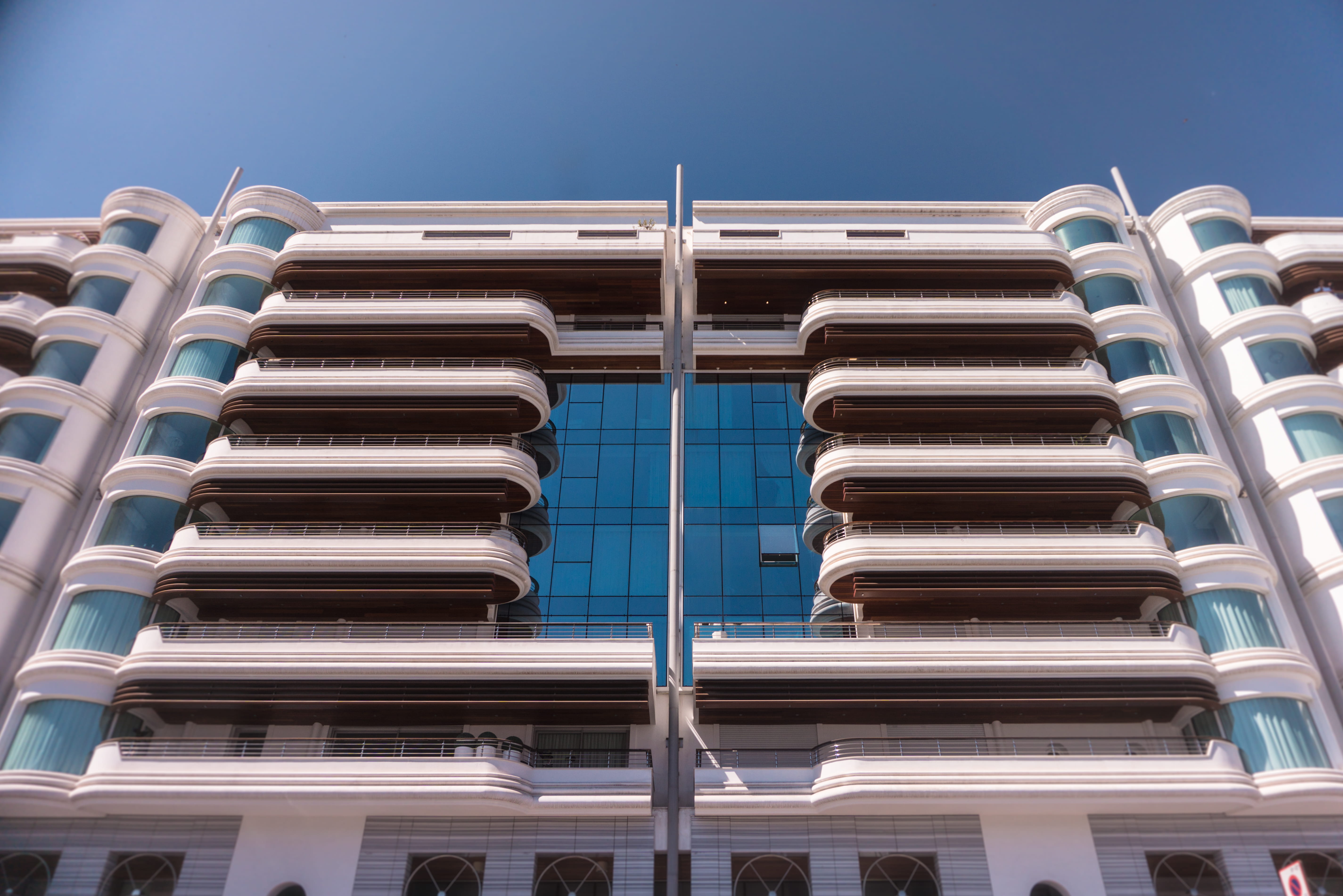 metal, no people, city, glass - material, location, place, urban, pattern, condo, nature, home decor, day, port hercule, low angle view, high, high rise, HD Wallpaper