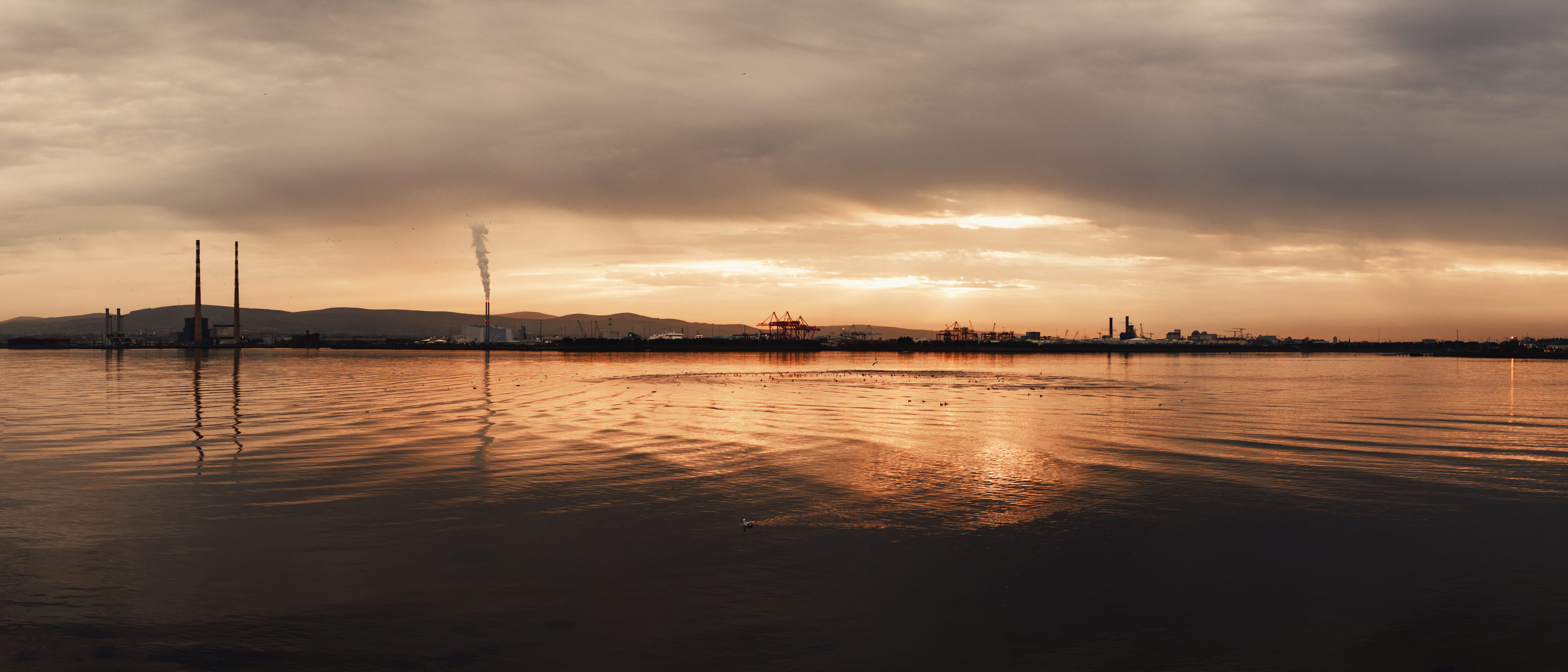 calm, bull island, mountains, scenics - nature, evening, no people, view, leica, bulls island, harbour, steam, lagoon, architecture, dublin, dramatic sky, HD Wallpaper