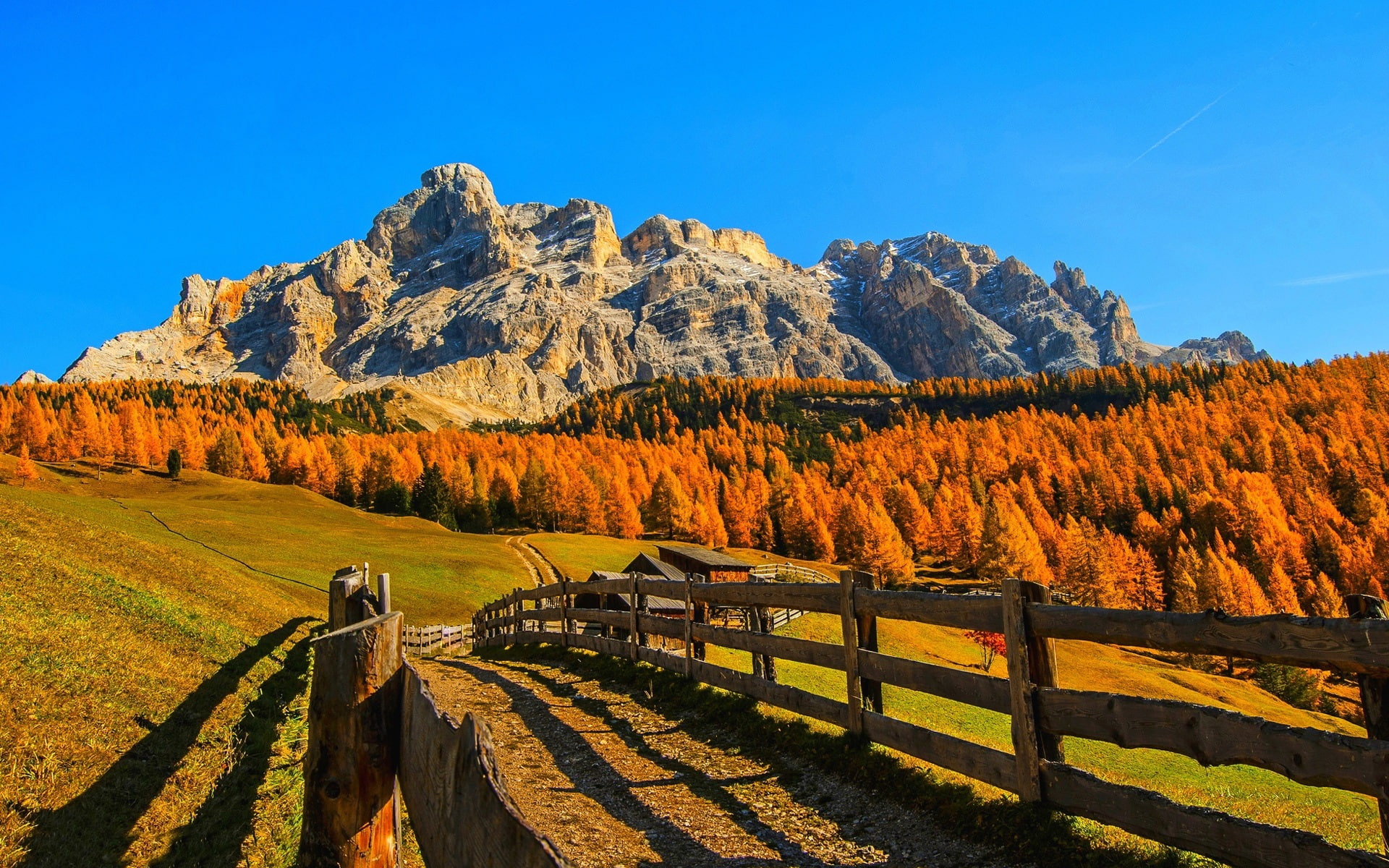 Clouds, Sky, Houses, 1080P, Landscape, Fence, Trees, Red, Autumn, Mountains, HD Wallpaper