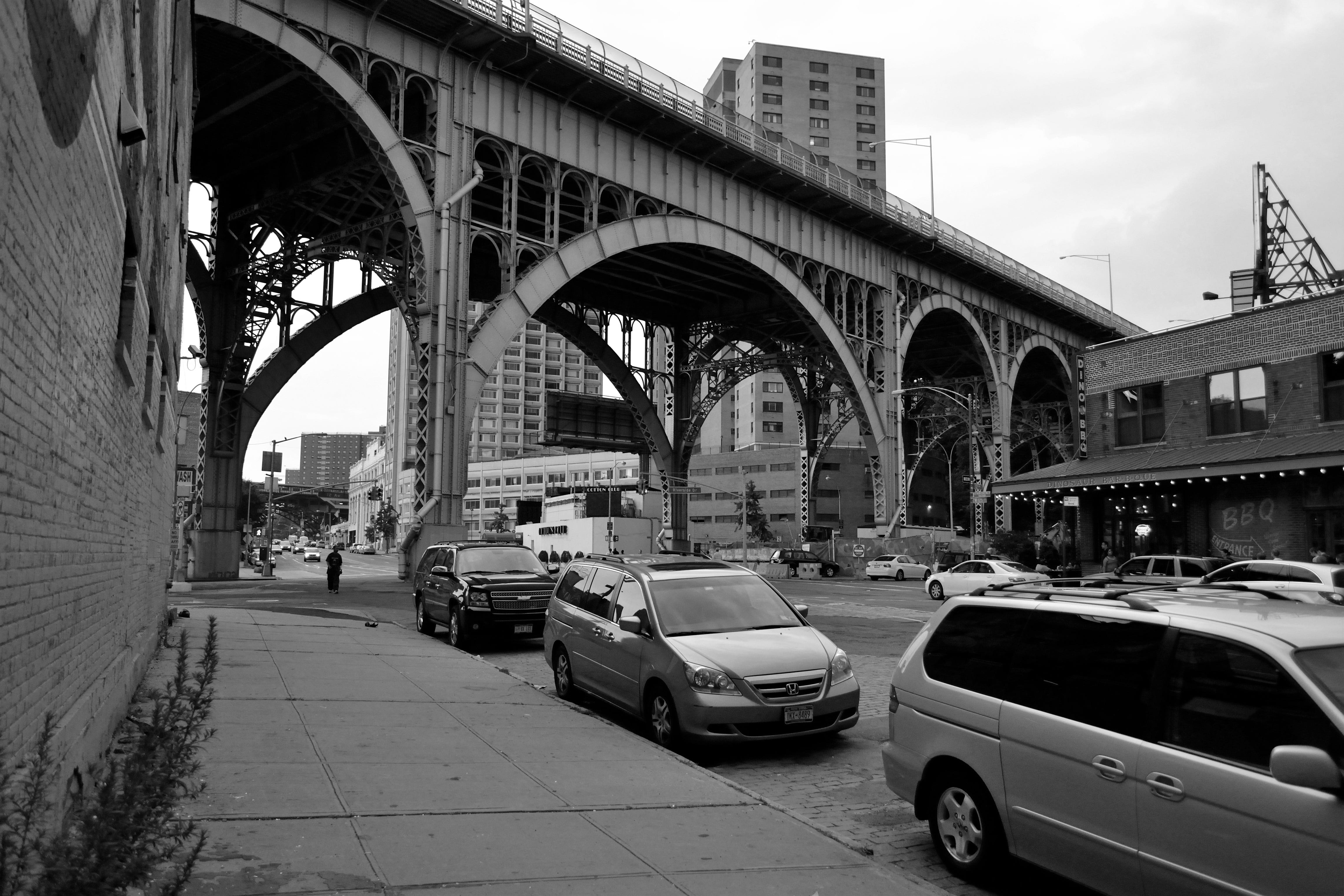 scenic, residential building, city, mode of transportation, ny, arch, upper west side, minivan, grey, built structure, bridge - man made structure, travel, HD Wallpaper