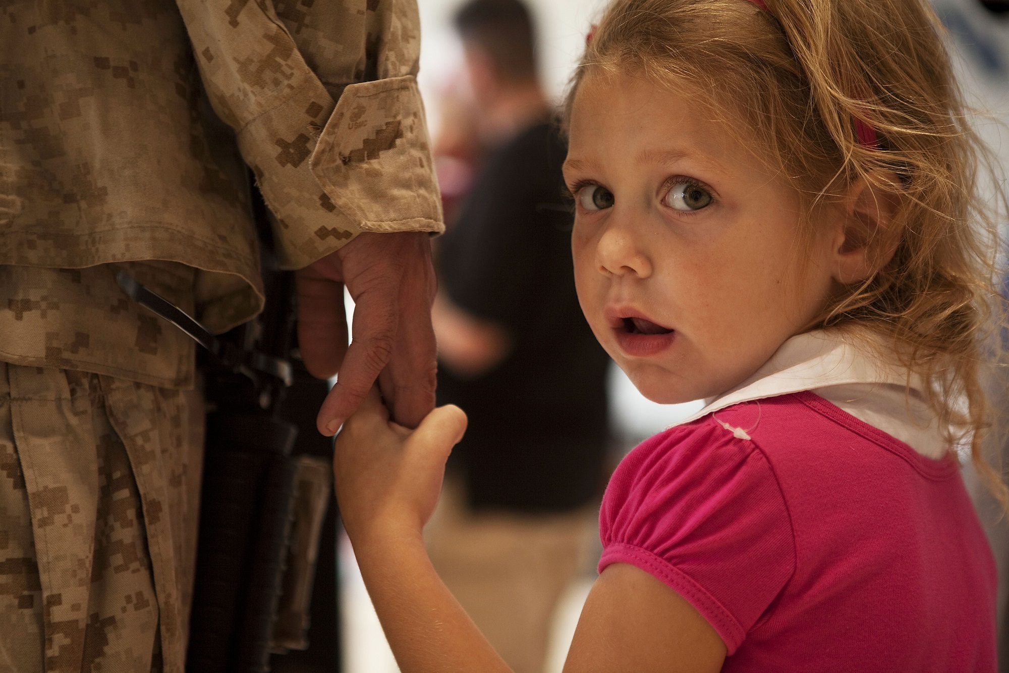 daughter, indoors, little, portrait, soldier, relationship, girls, america, human body part, focus on foreground, standing, parent, shy, love, headshot, HD Wallpaper