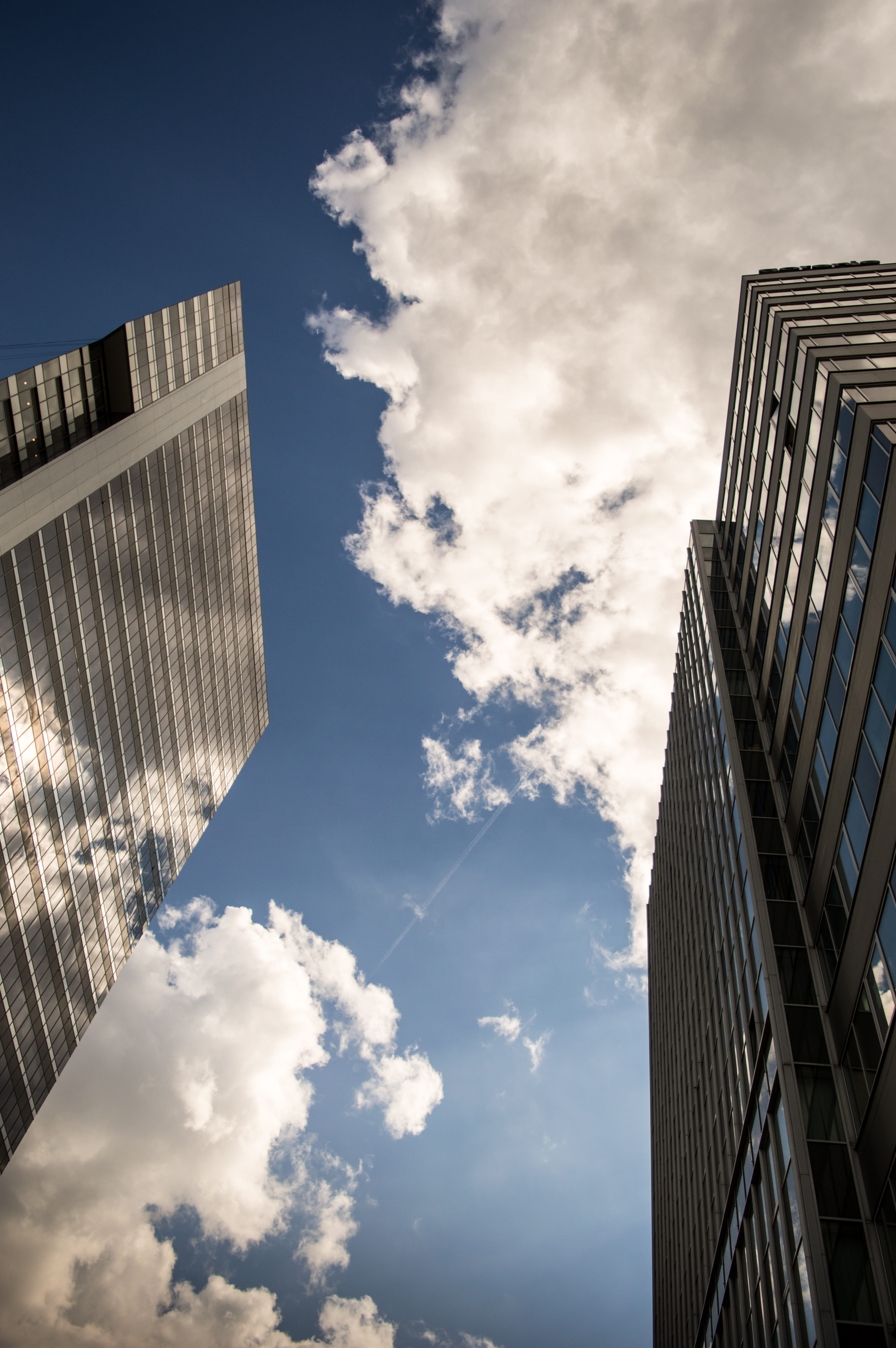 architecture, no people, built structure, office, outdoors, low angle view, Minimalist, tower, blue sky, building, cloud - sky, building exterior, modern, Phone HD Wallpaper