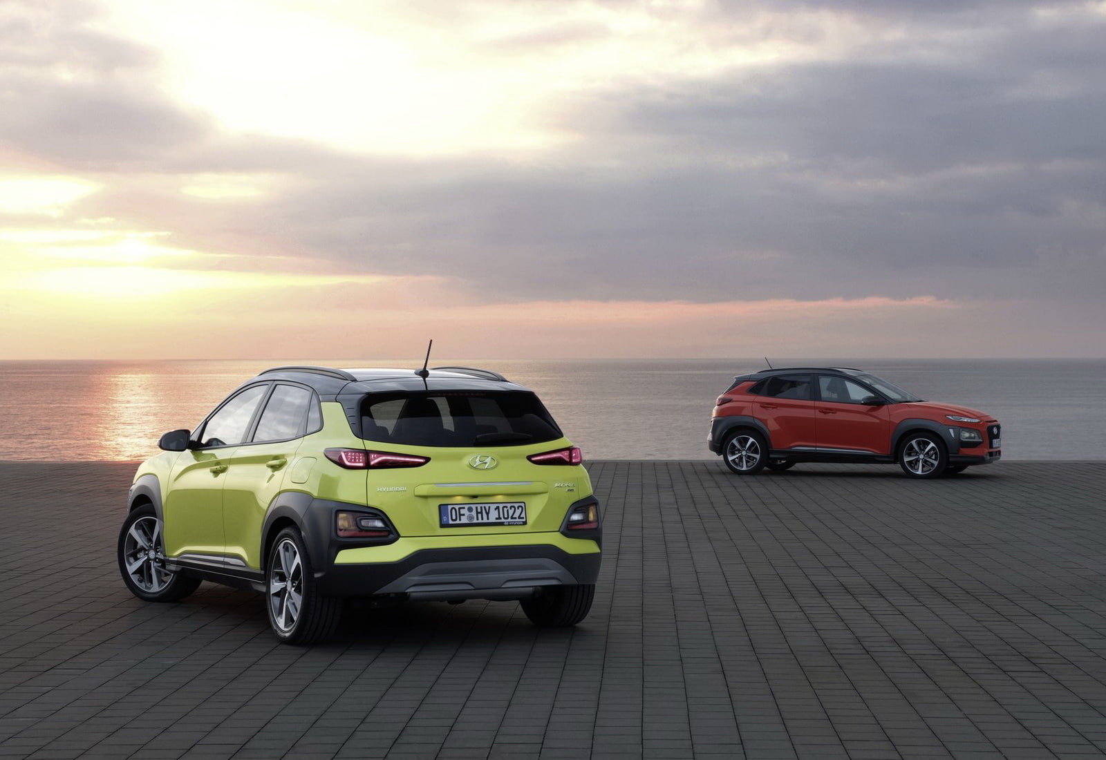 sea, sky, sunset, car, scenics - nature, people, travel, road, motor vehicle, land, transportation, hyundai, mode of transportation, horizon over water, HD Wallpaper