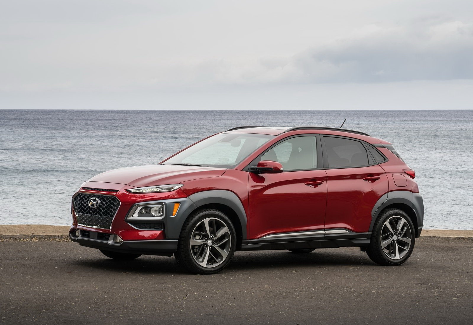 sky, scenics - nature, travel, kona, sea, motor vehicle, day, 720P, luxury, wheel, water, transportation, [us], red, car, mode of transportation, horizon over water, HD Wallpaper