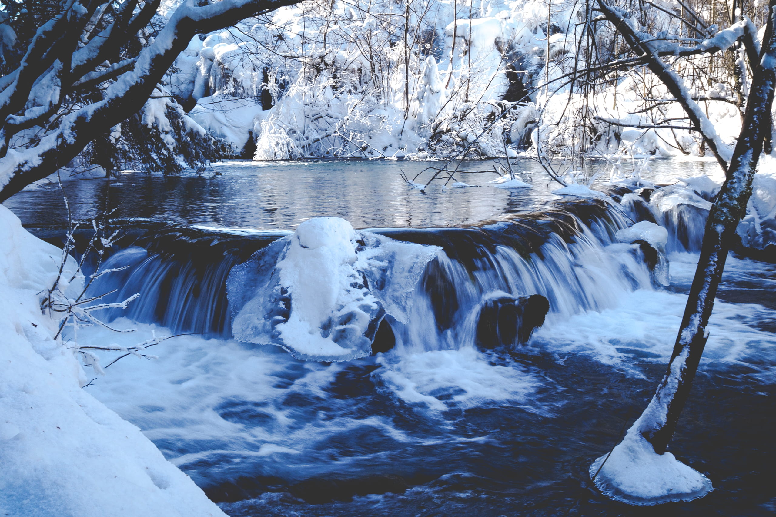 plitvice lakes national park, plitvive, day, scenics - nature, flowing water, icicle, waterfall, water, crostis, lake, winter, plant, tree, frozen, nature, HD Wallpaper
