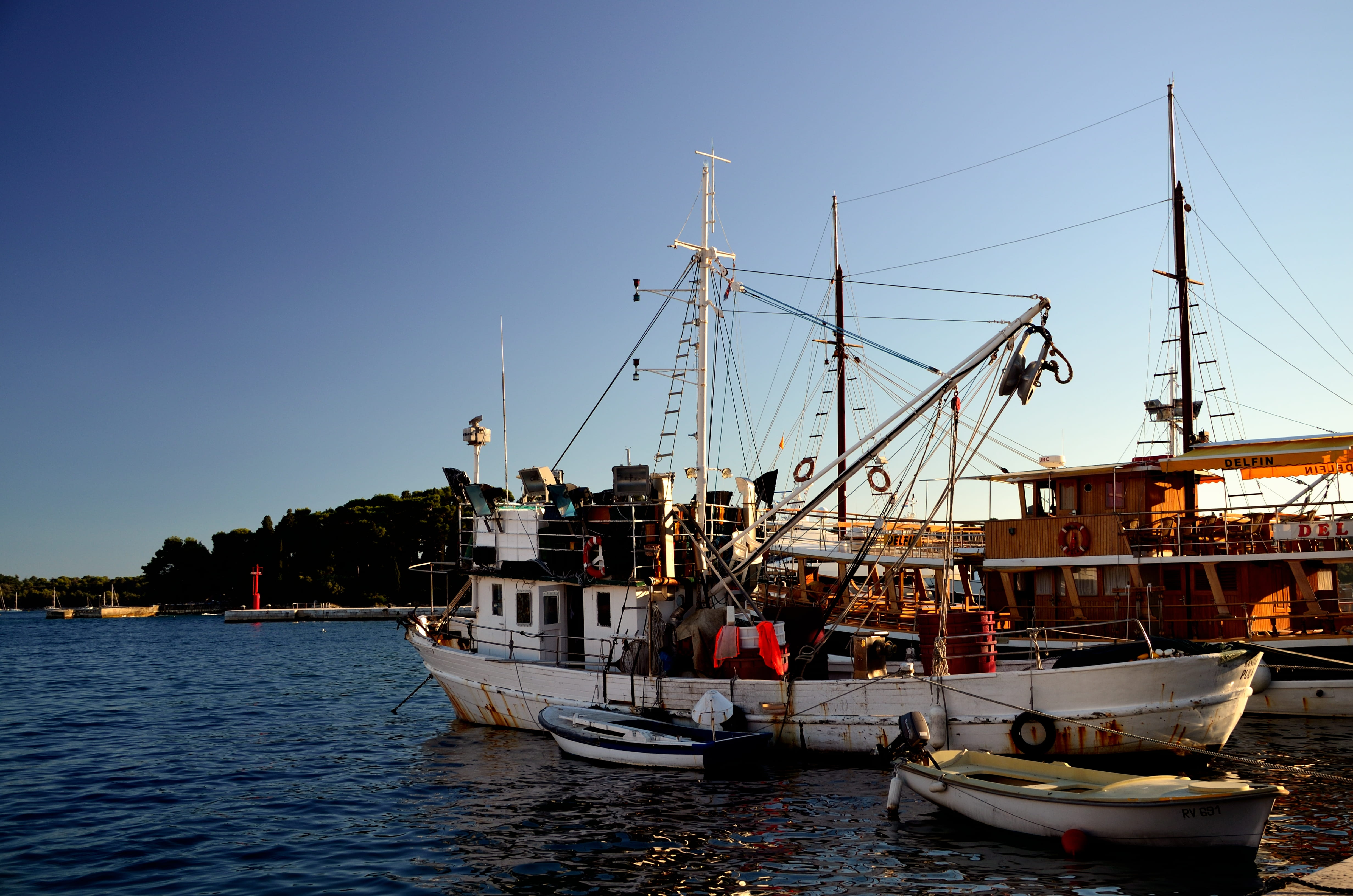 bluesky, nautical vessel, seaside, built structure, pole, fishing, no people, sailboat, mode of transportation, croatia, rost, architecture, sky, port, HD Wallpaper