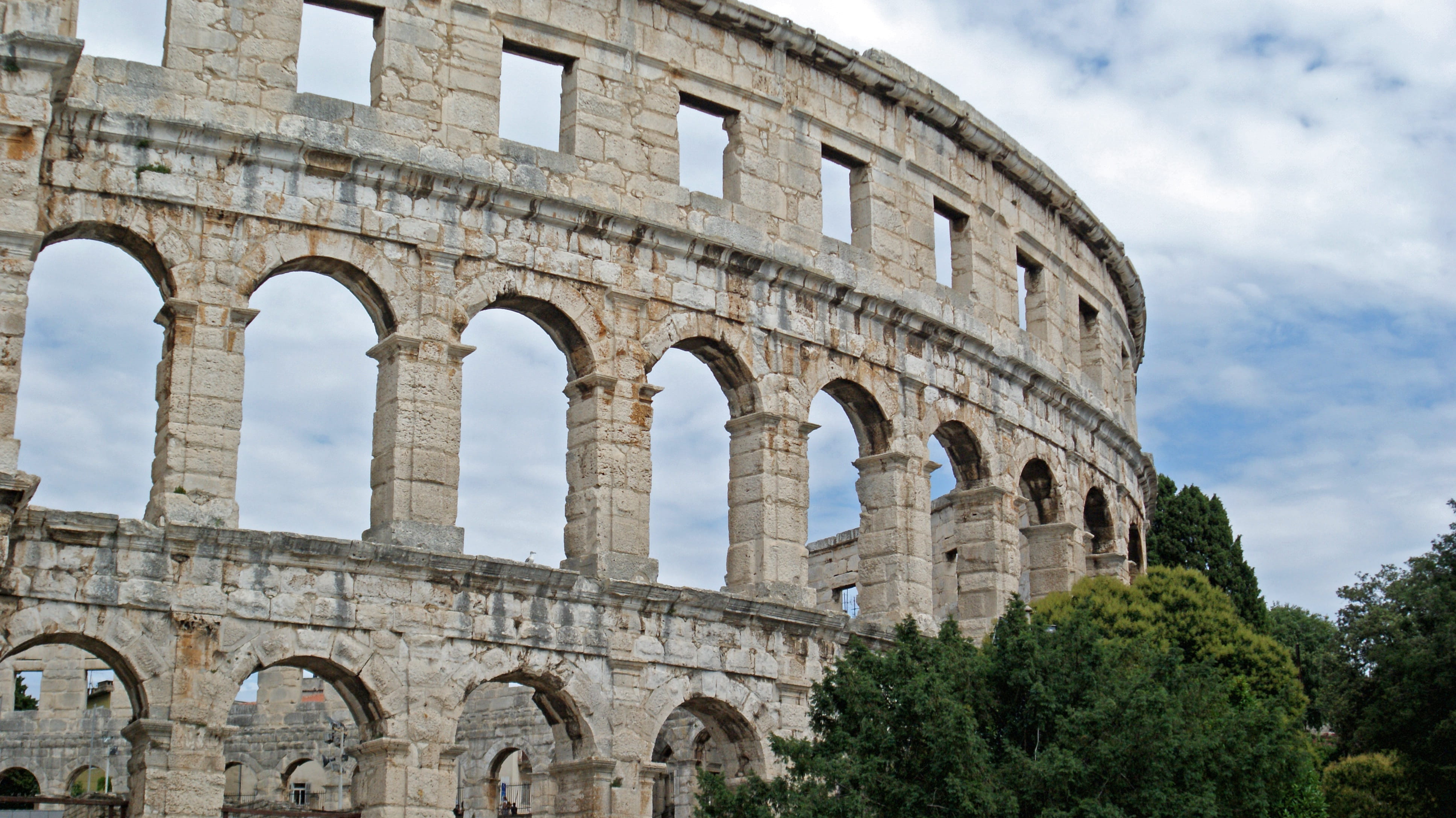 travel destinations, plant, ruined, cloud - sky, built structure, archaeology, arena, sky, the past, culture, day, ancient history, tourism, arched, no people, HD Wallpaper