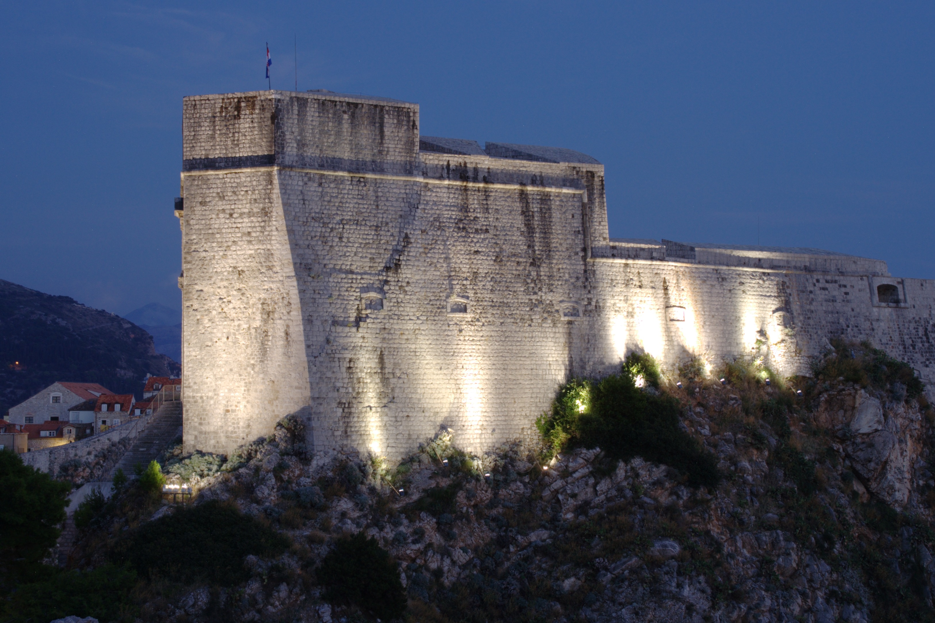 2K, travel destinations, city, architecture, clear sky, outdoors, dubrovnik, built structure, fort, plant, ancient, building, sky, castle, nature, tree, HD Wallpaper