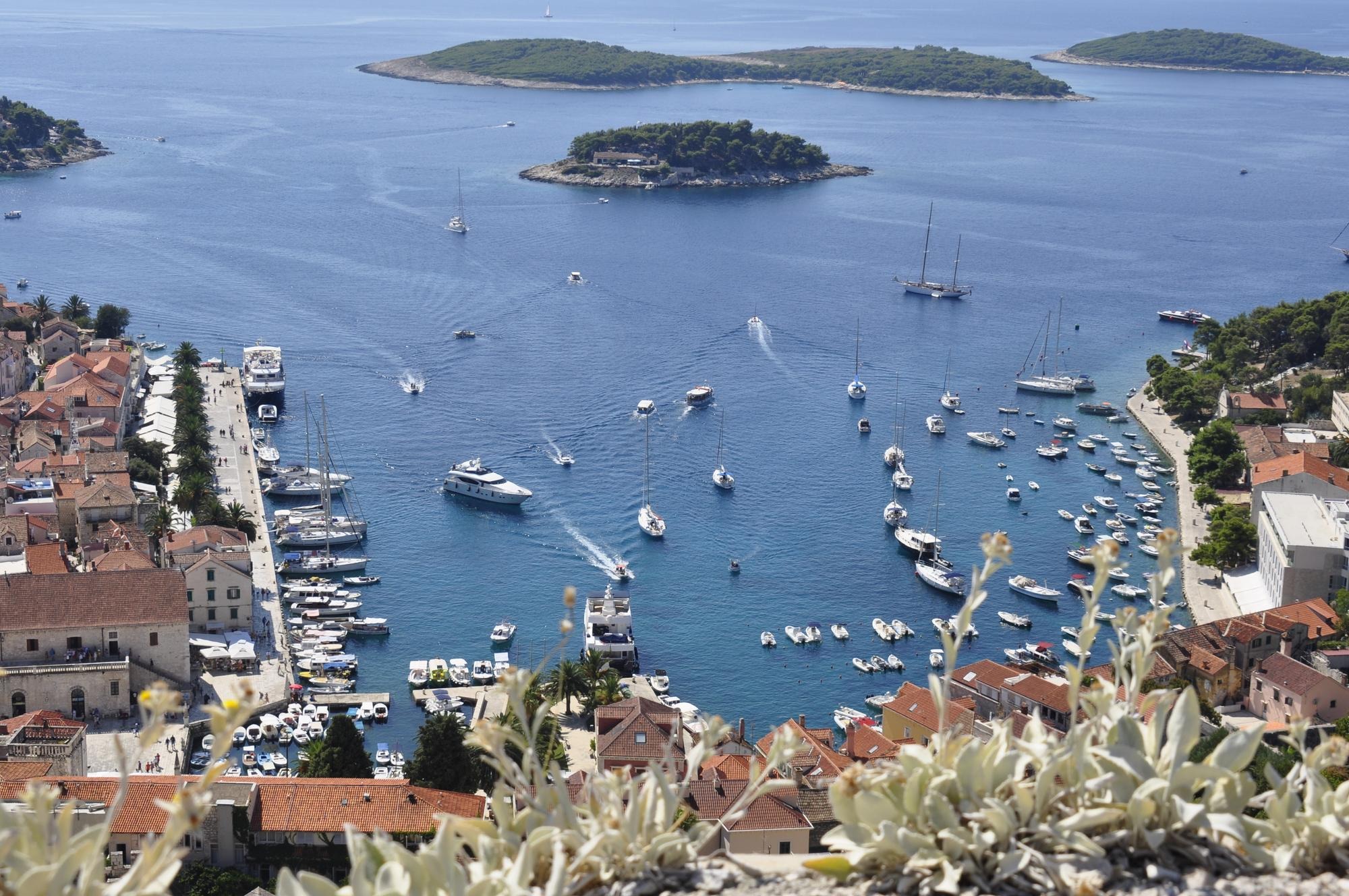 daytime, 1080P, aerial View, high angle view, plant, water, yacht, architecture, land, boats, island, nautical vessel, europe, outdoors, summer, assorted, HD Wallpaper