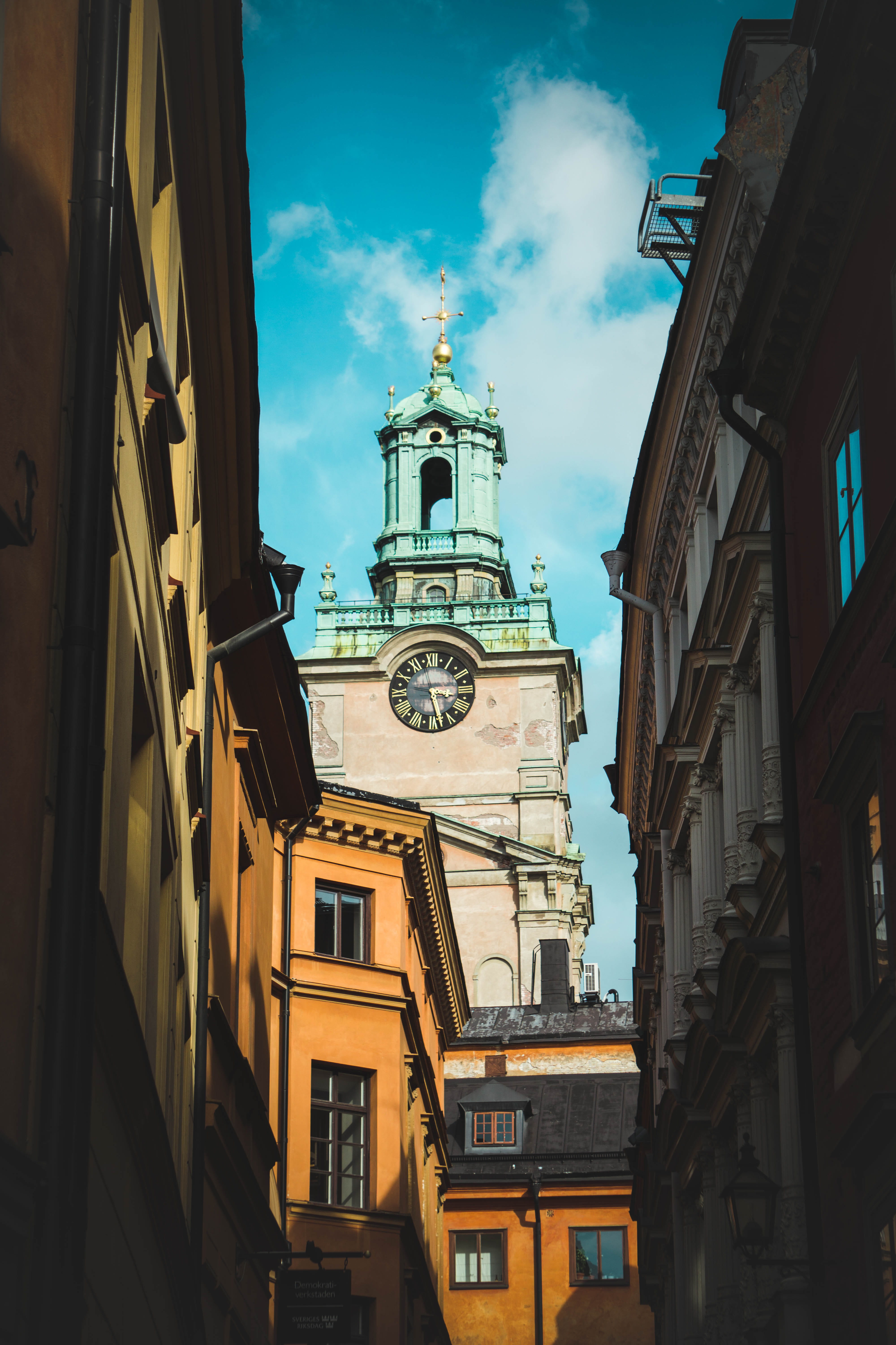 day, belief, spirituality, cloud - sky, tower, low angle view, stockholm, place of worship, nature, achitect, religion, stan, street, time, 5K, built structure, Phone HD Wallpaper