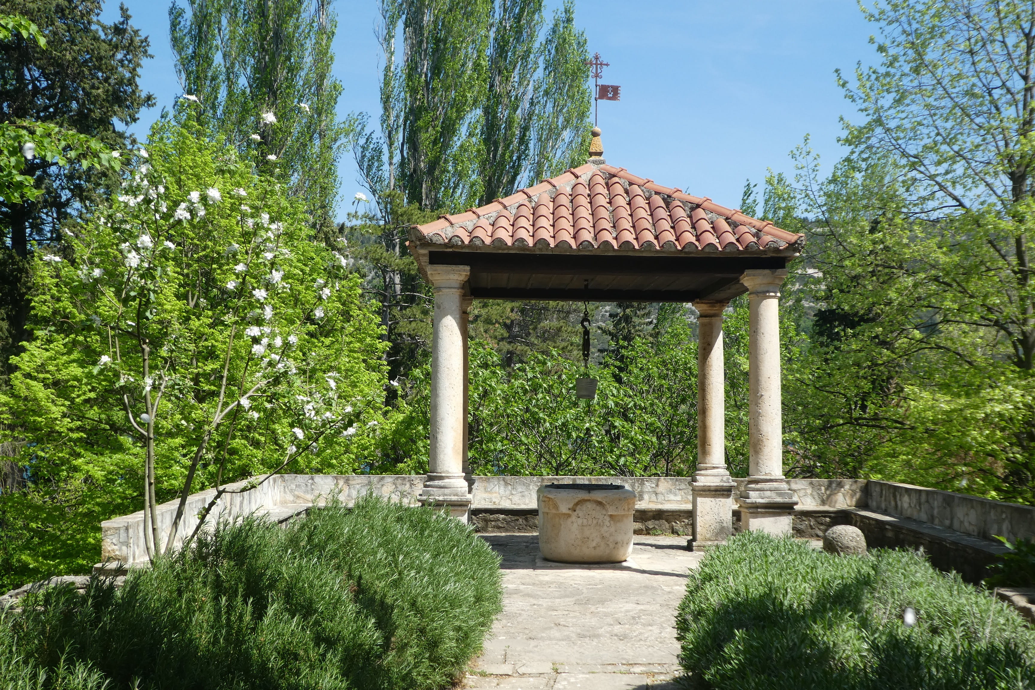 no people, garden, roof, gazebo, tranquility, green color, beauty in nature, building exterior, plant, park - man made space, krka, architecture, wood, HD Wallpaper