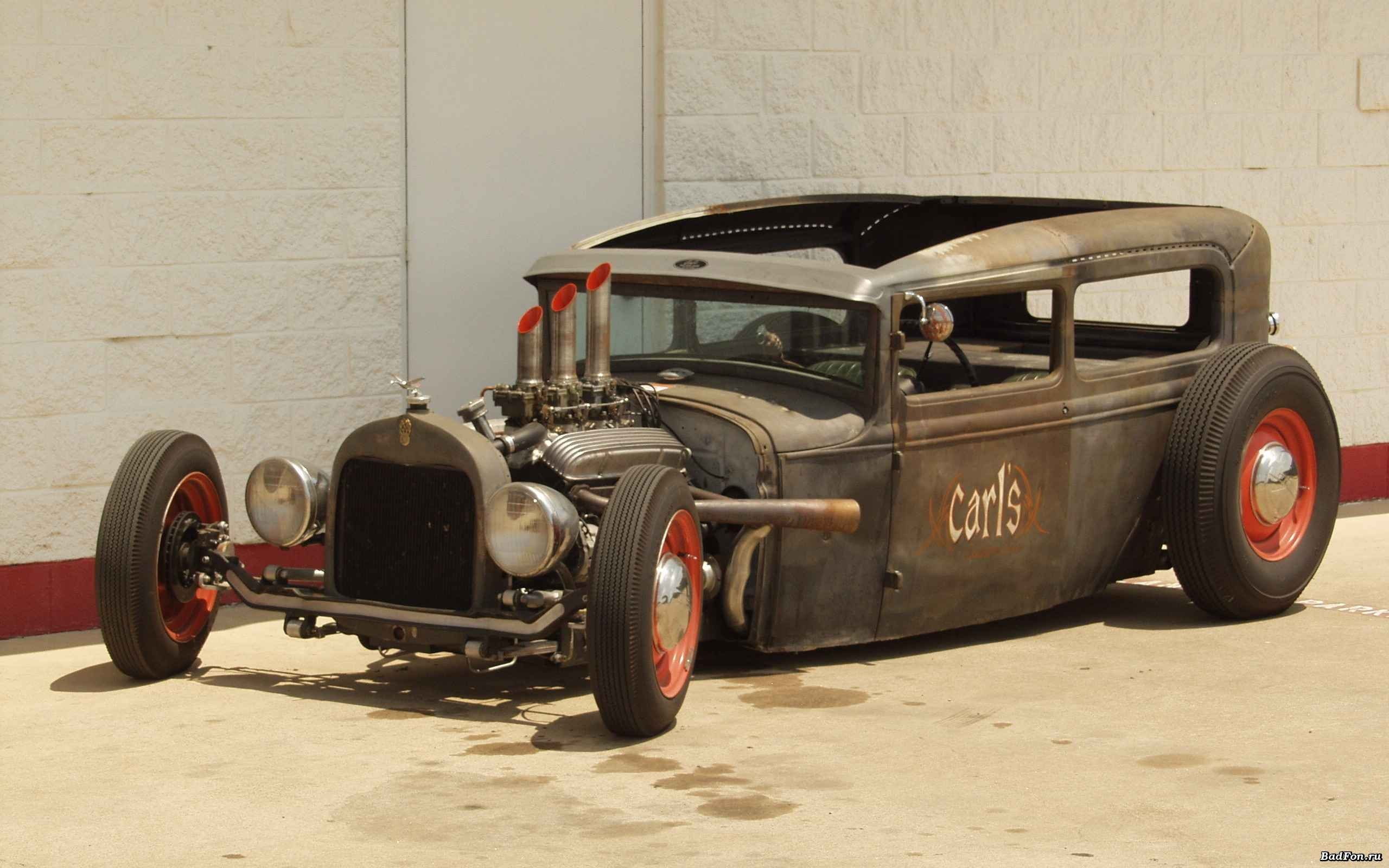 wall - building feature, car, vintage car, land vehicle, toy, wheel, tire, retro styled, no people, 2K, architecture, red, Rat Rod, sunlight, built structure, HD Wallpaper