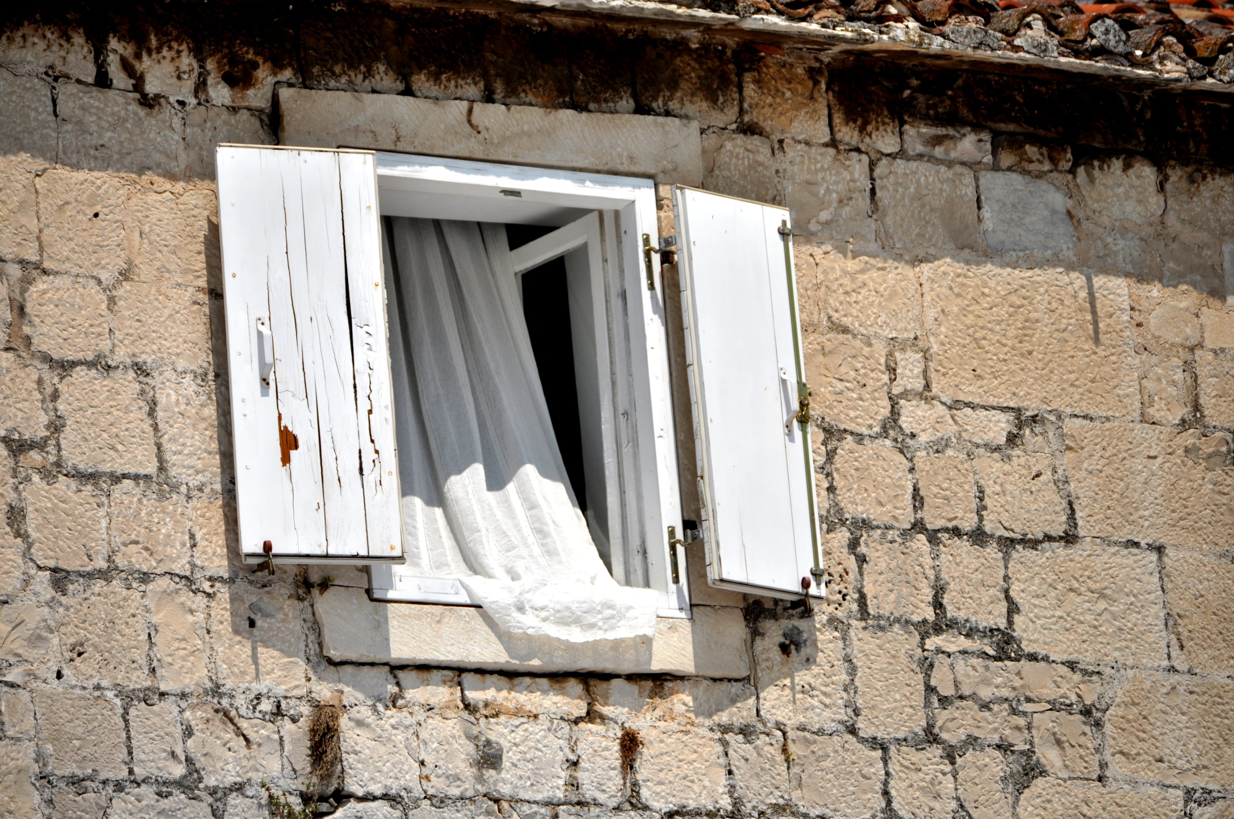 dalmatian window, broken, waterfront, low angle view, residential district, 4K, adriatic, unesco, building exterior, tourism, mediterranean, built structure, HD Wallpaper
