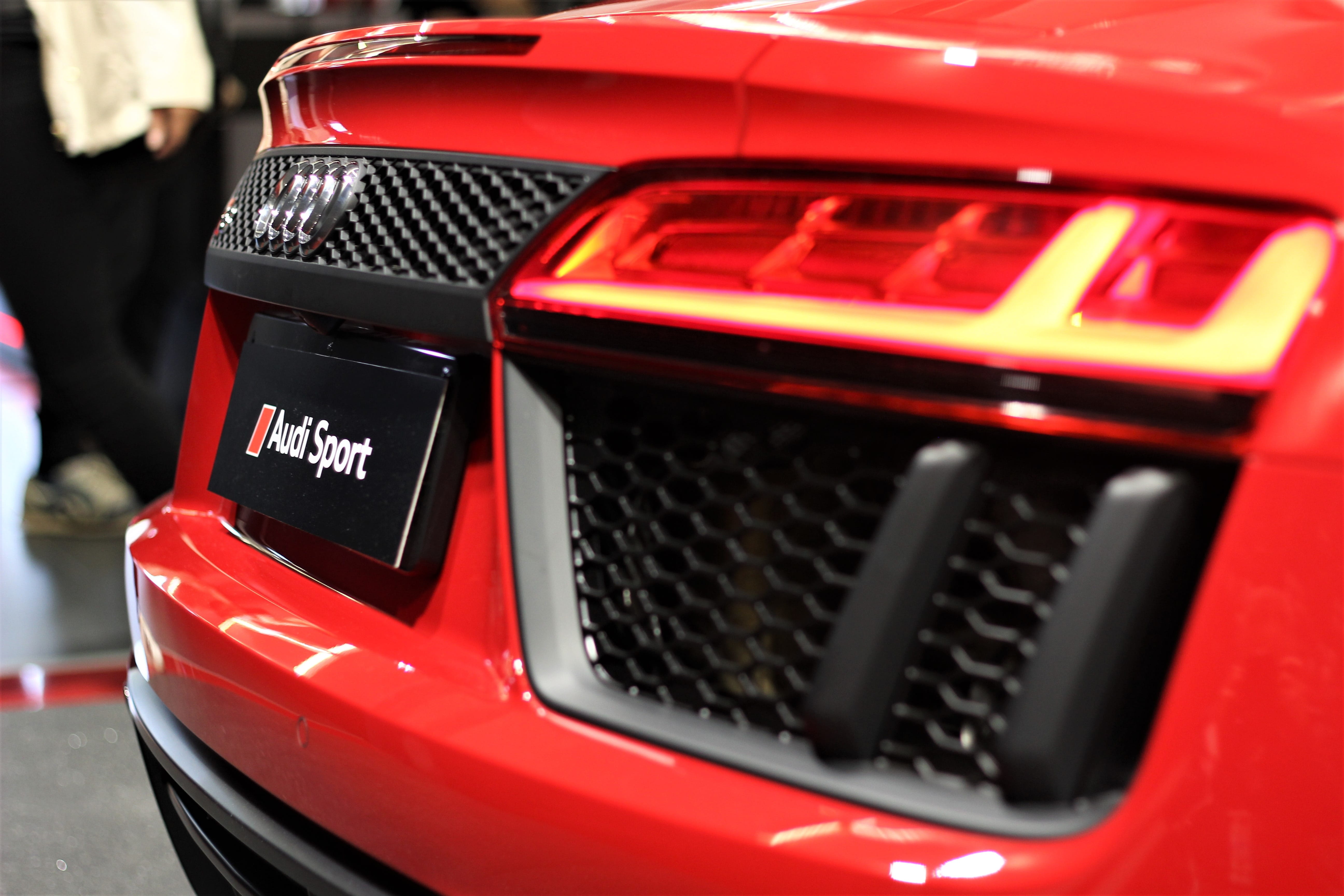 close-up, red, outdoors, transportation, modern technology, motor vehicle, selective focus, mode of transportation, land vehicle, lighting equipment, 5K, HD Wallpaper