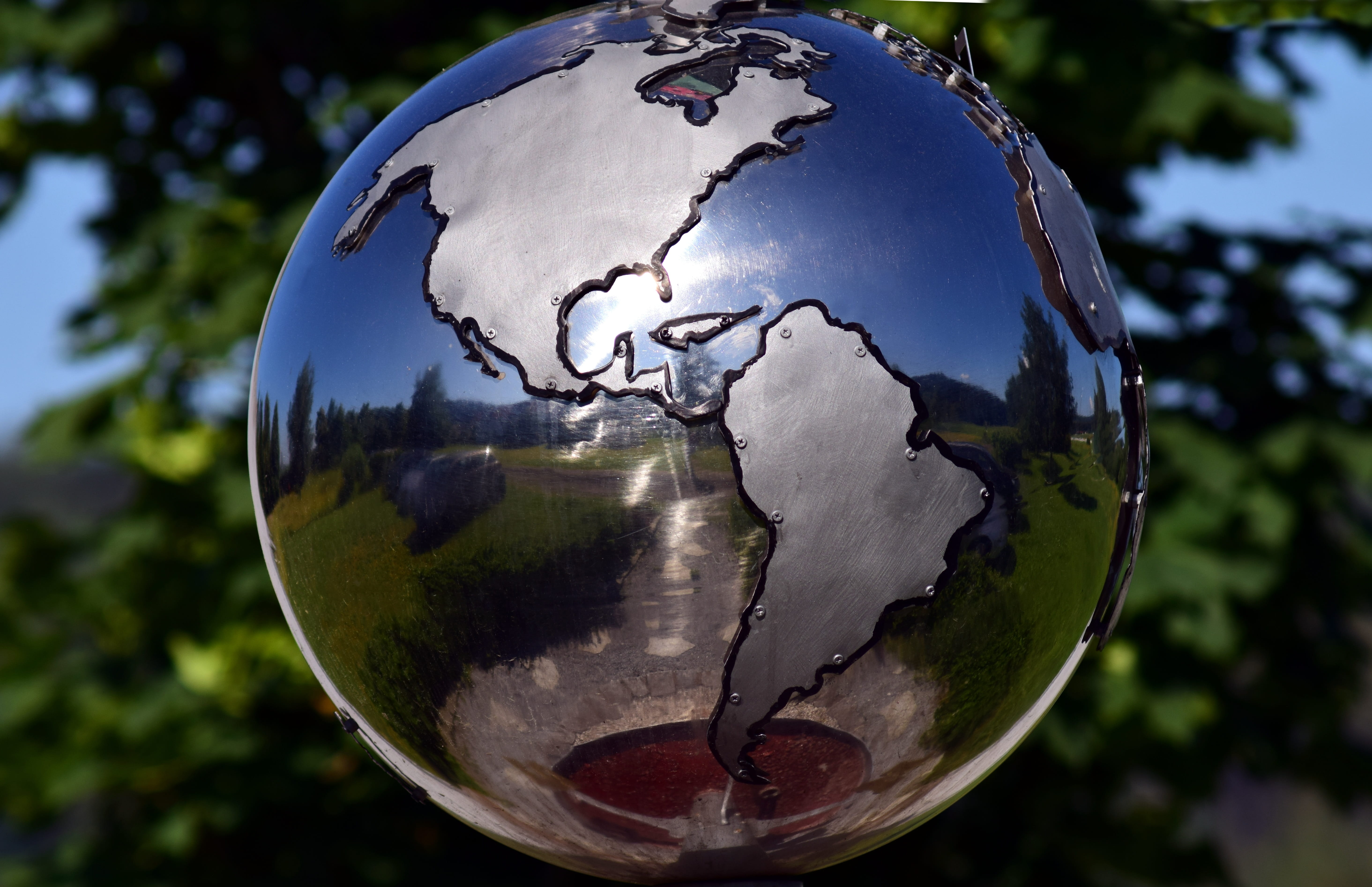 topography, art, map, summer, close, reflection, outdoors, no people, continent, globe, focus on foreground, globe - man made object, planet earth, plant, HD Wallpaper