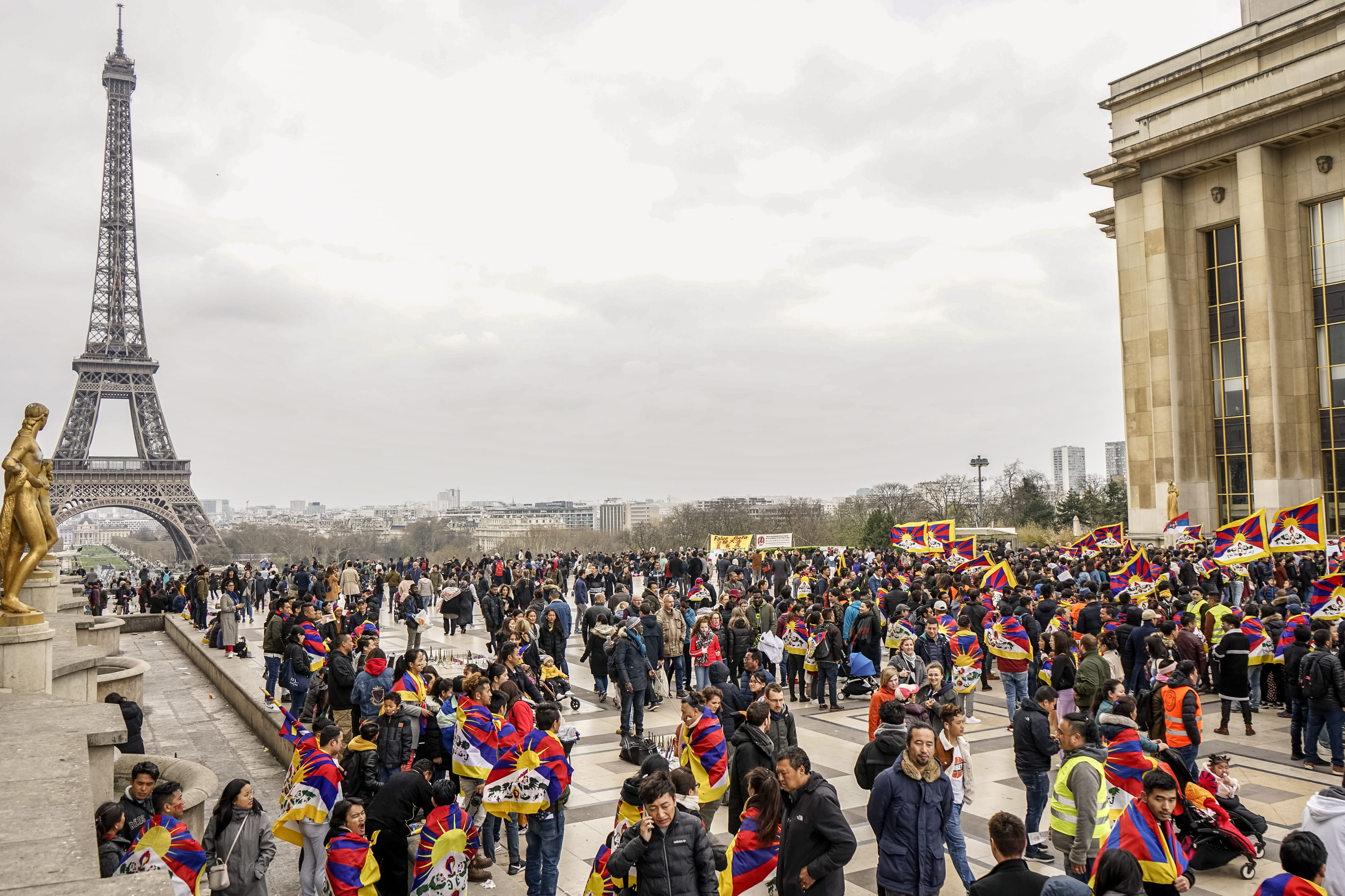 architecture, tourism, tower, france, people, adult, large group of people, festival, sky, crowd, city, 2K, travel destinations, military uniform, building, HD Wallpaper