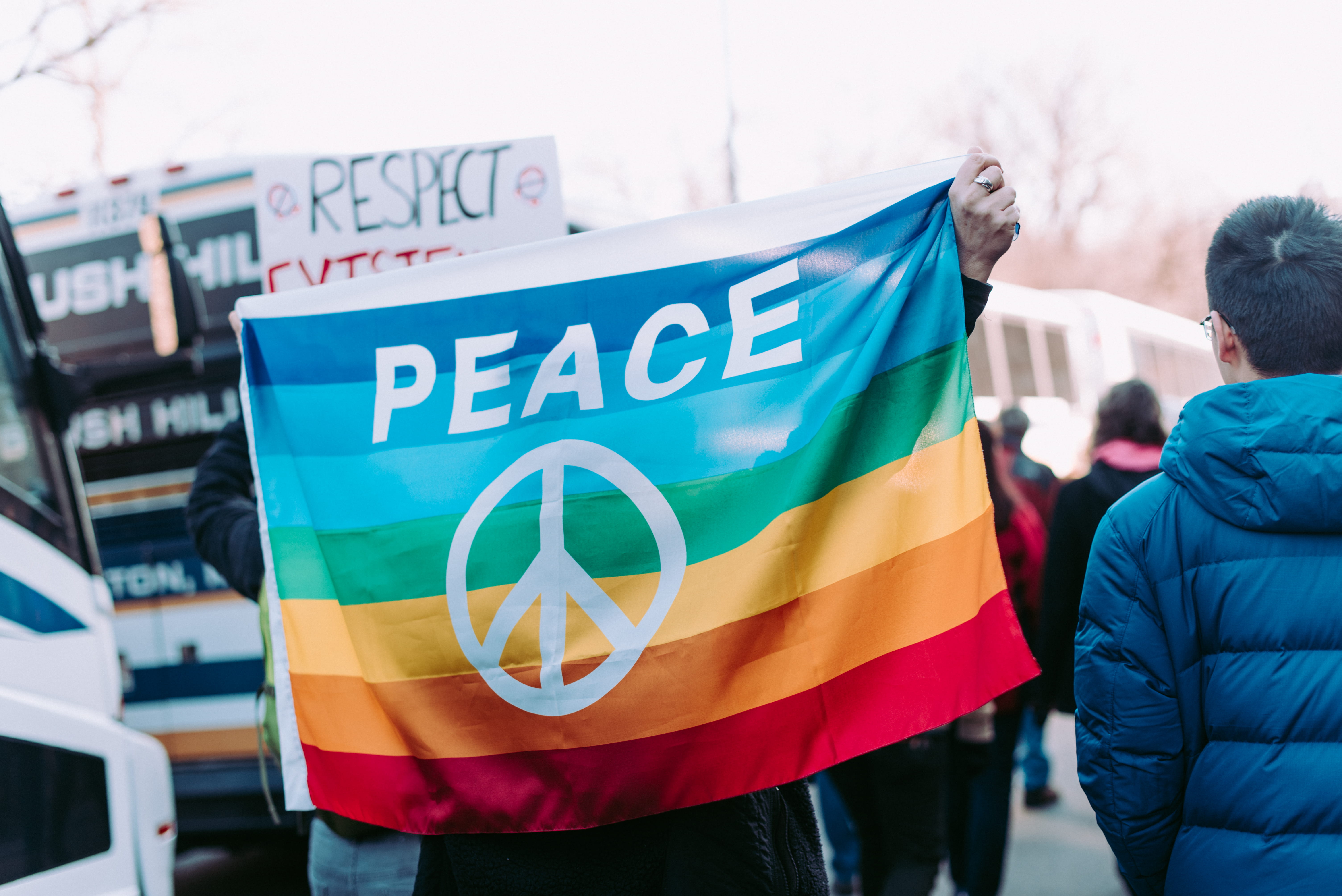 outdoors, people, repect, men, holding, outside, peace, adult, person, emblem, communication, march, lifestyles, finance, business, womens march, 5K, warm clothing, HD Wallpaper