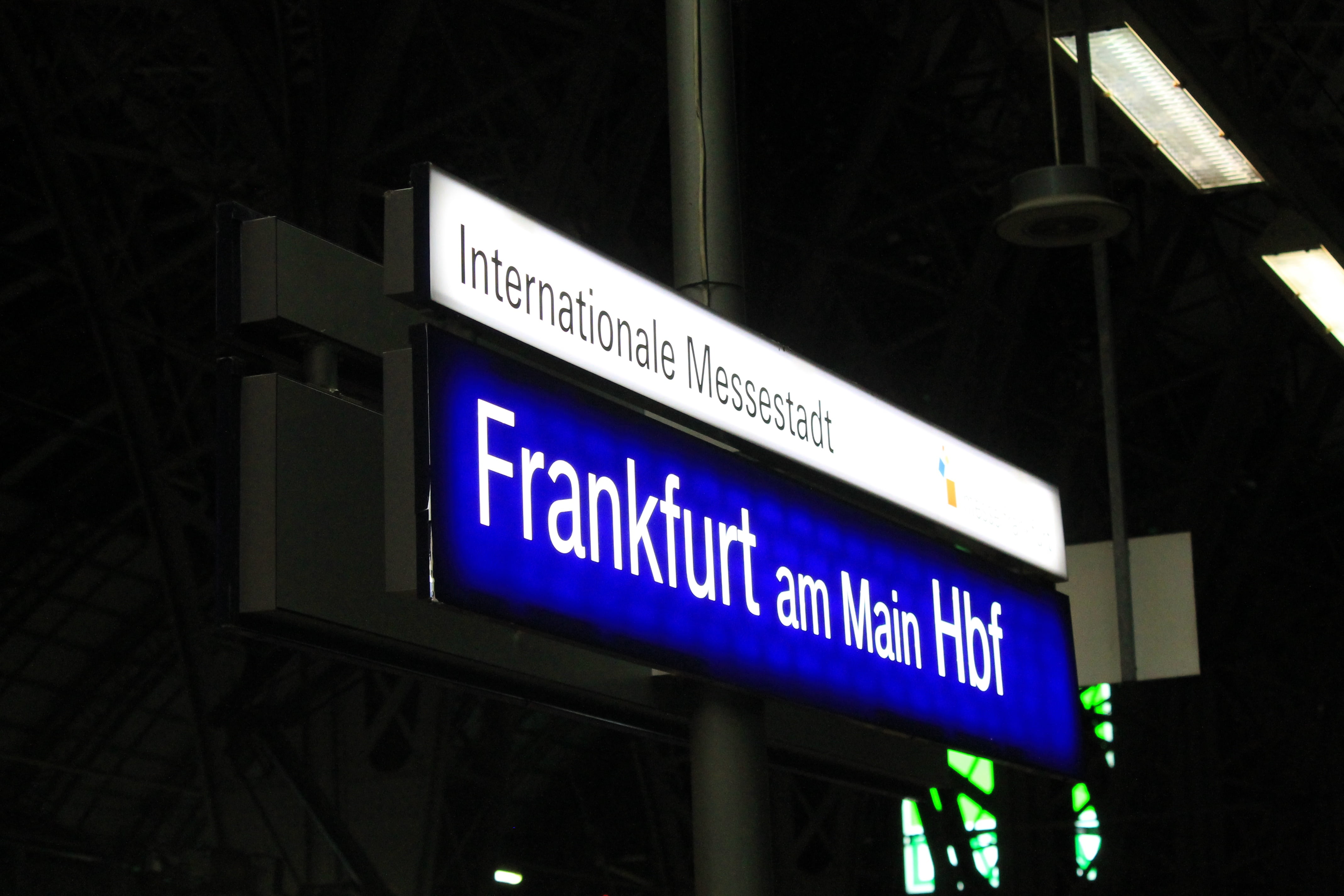 fair, information, neon, travel, international, transportation, leaving, entrance, western script, railway station, frankfurt, departure, train, 4K, railway, HD Wallpaper