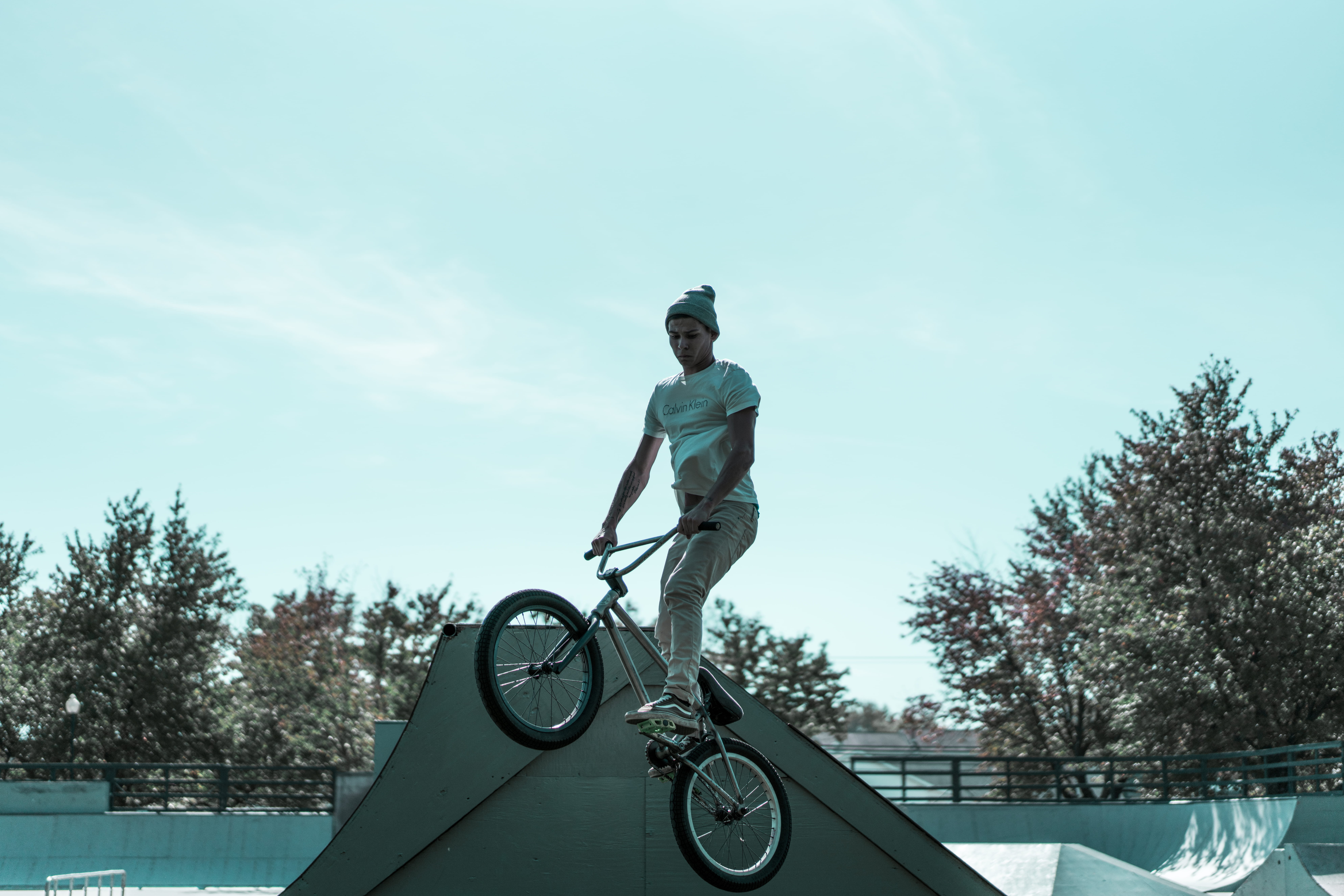 real people, young adult, lifestyles, balance, leisure activity, bicycle, nature, ramp, full length, outdoors, man, young men, low angle view, day, sky, HD Wallpaper