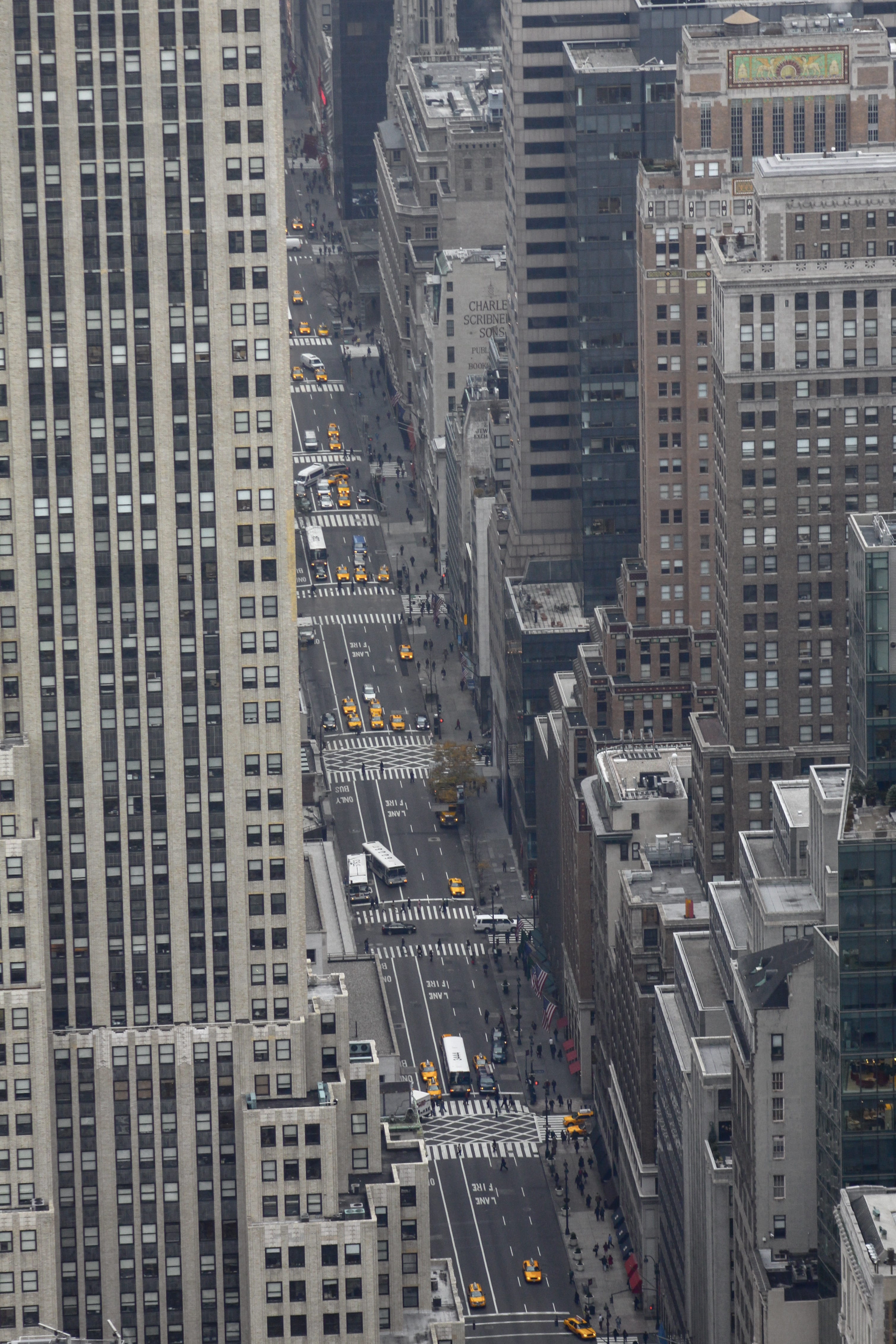 urban, daytime, concrete, passing, aerial view, mode of transportation, motor vehicle, city life, car, road, intersection, taxi, street, photography, architecture, Phone HD Wallpaper