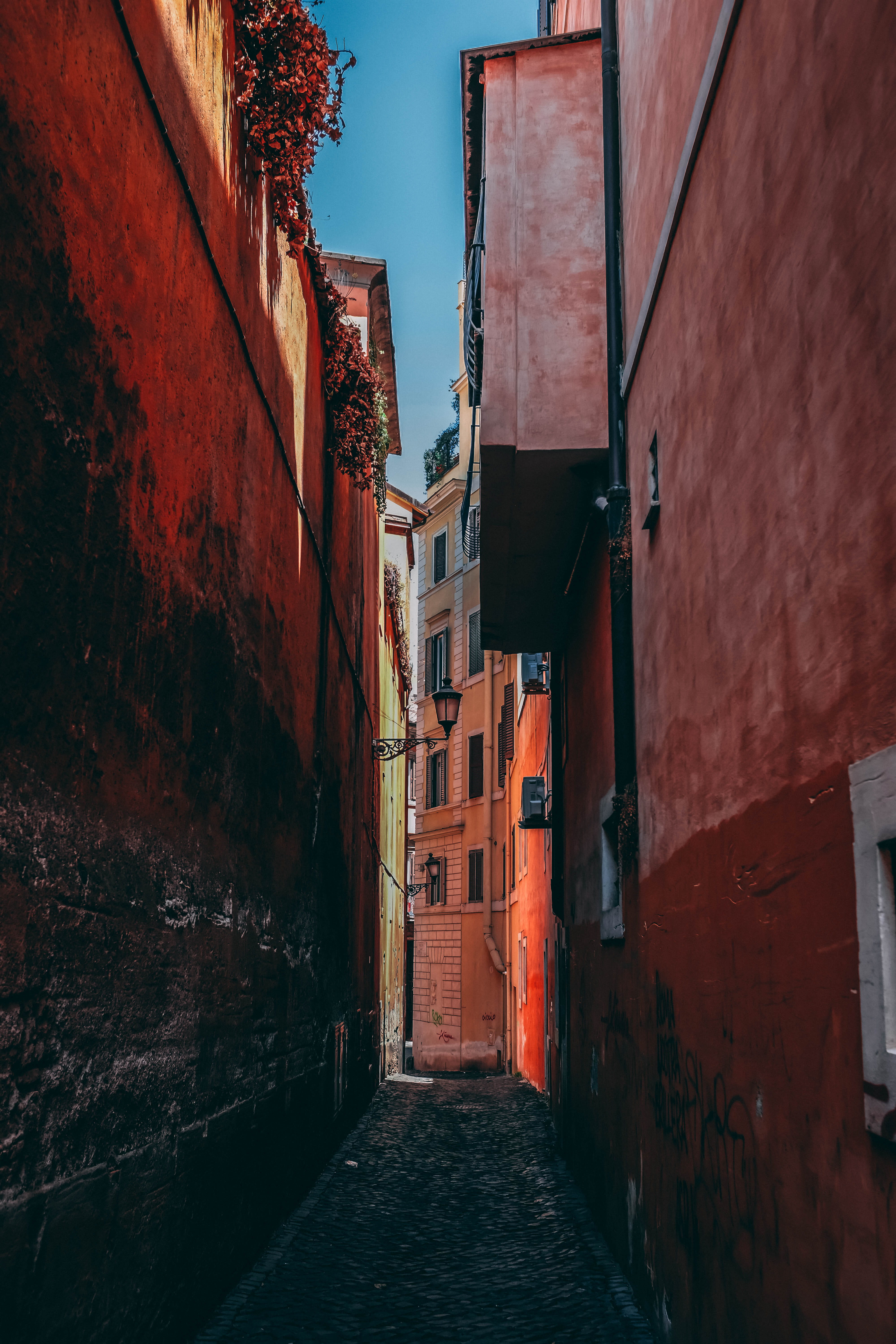 pavement, outdoors, buildings, no people, urban, architecture, road, built structure, brick, old, brown, street, banister, 5K, footpath, alleyway, wall - building feature, Phone HD Wallpaper