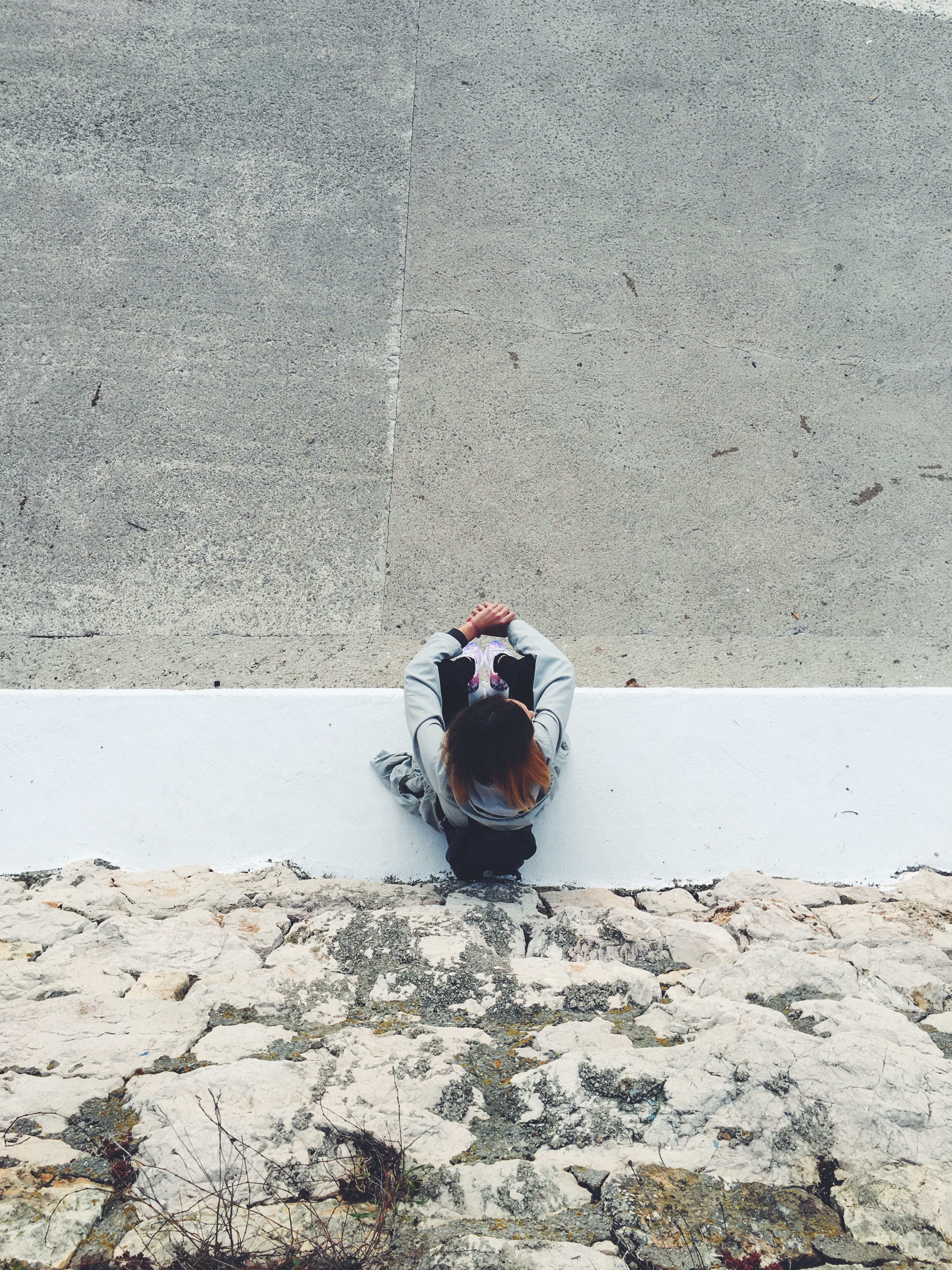 parking, adult, day, person, built structure, texture, high angle view, girl, ceiling, rock, lifestyles, sitting, concrete, introvert, gray, bottom, wall, Phone HD Wallpaper